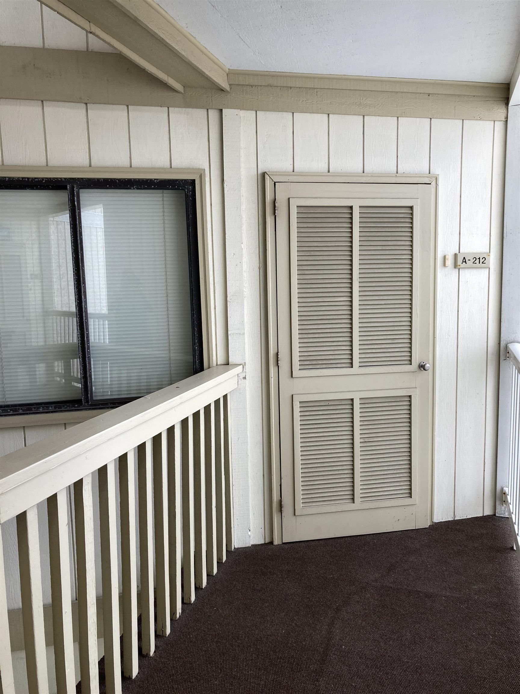 9600 Shore Dr. Property Photo 2