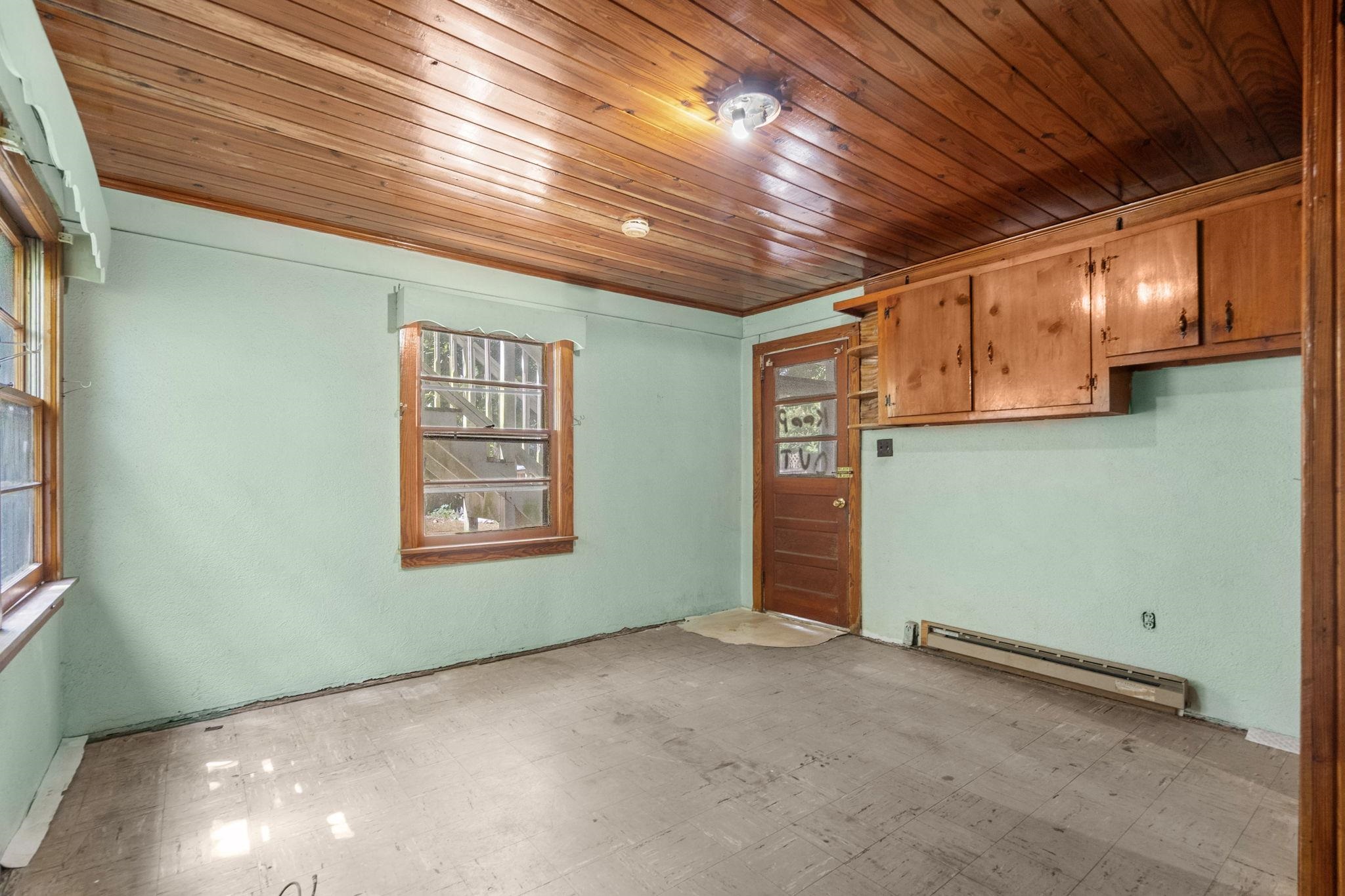 613 Surfside Dr. Property Photo 15