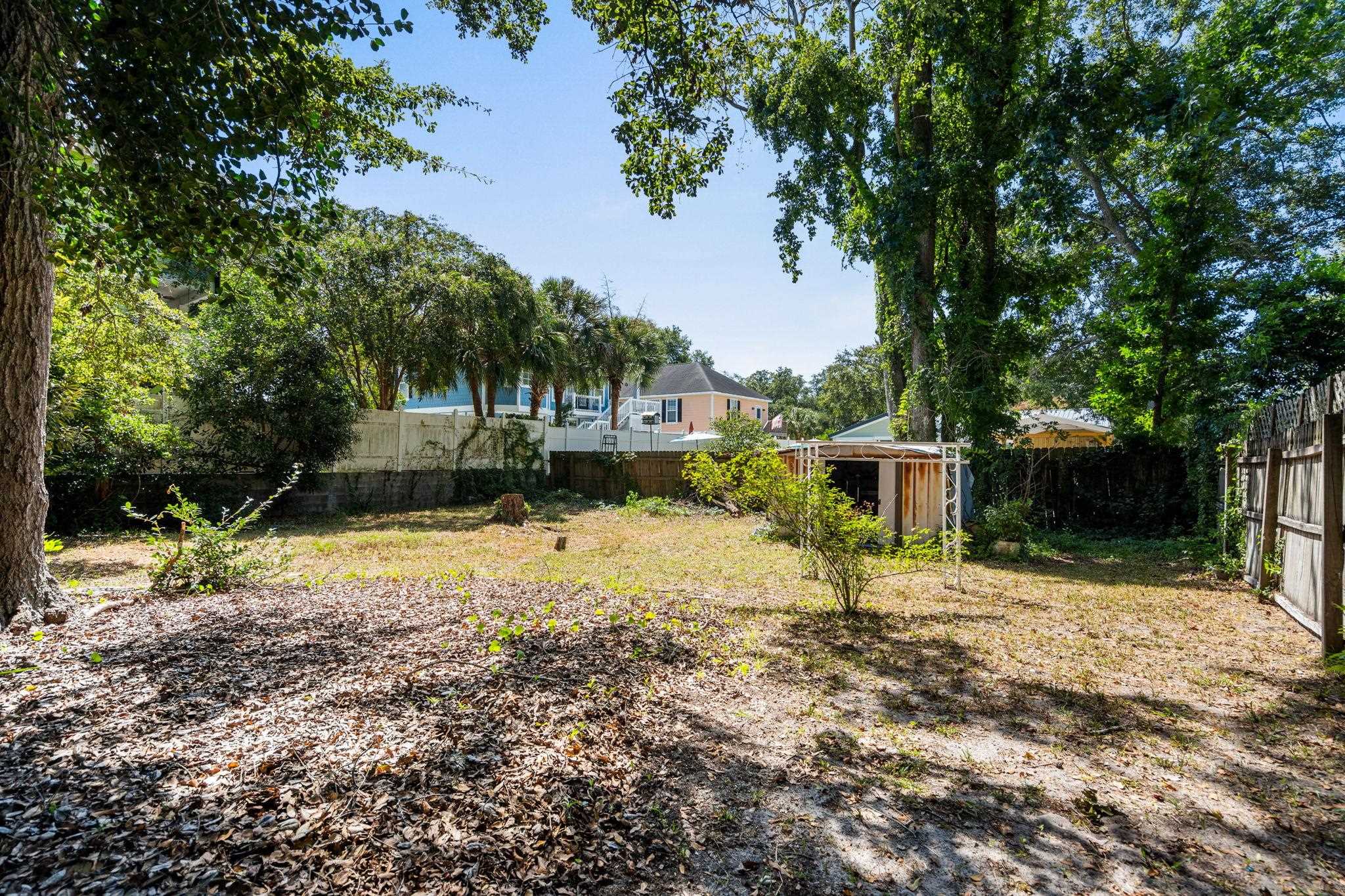 613 Surfside Dr. Property Photo 22