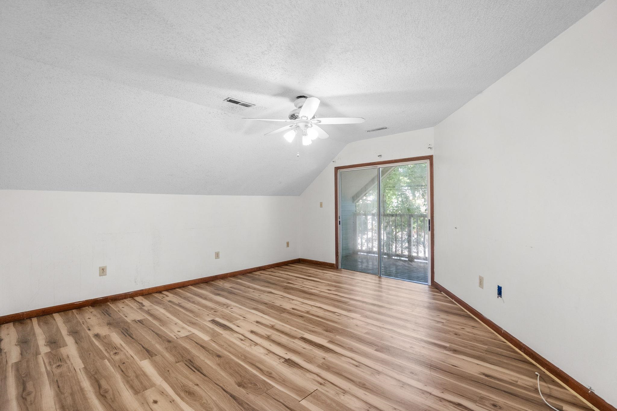 613 Surfside Dr. Property Photo 31