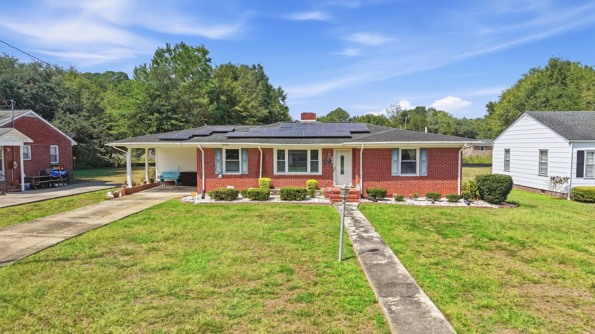 408 South Cedar Ave. Property Photo 2