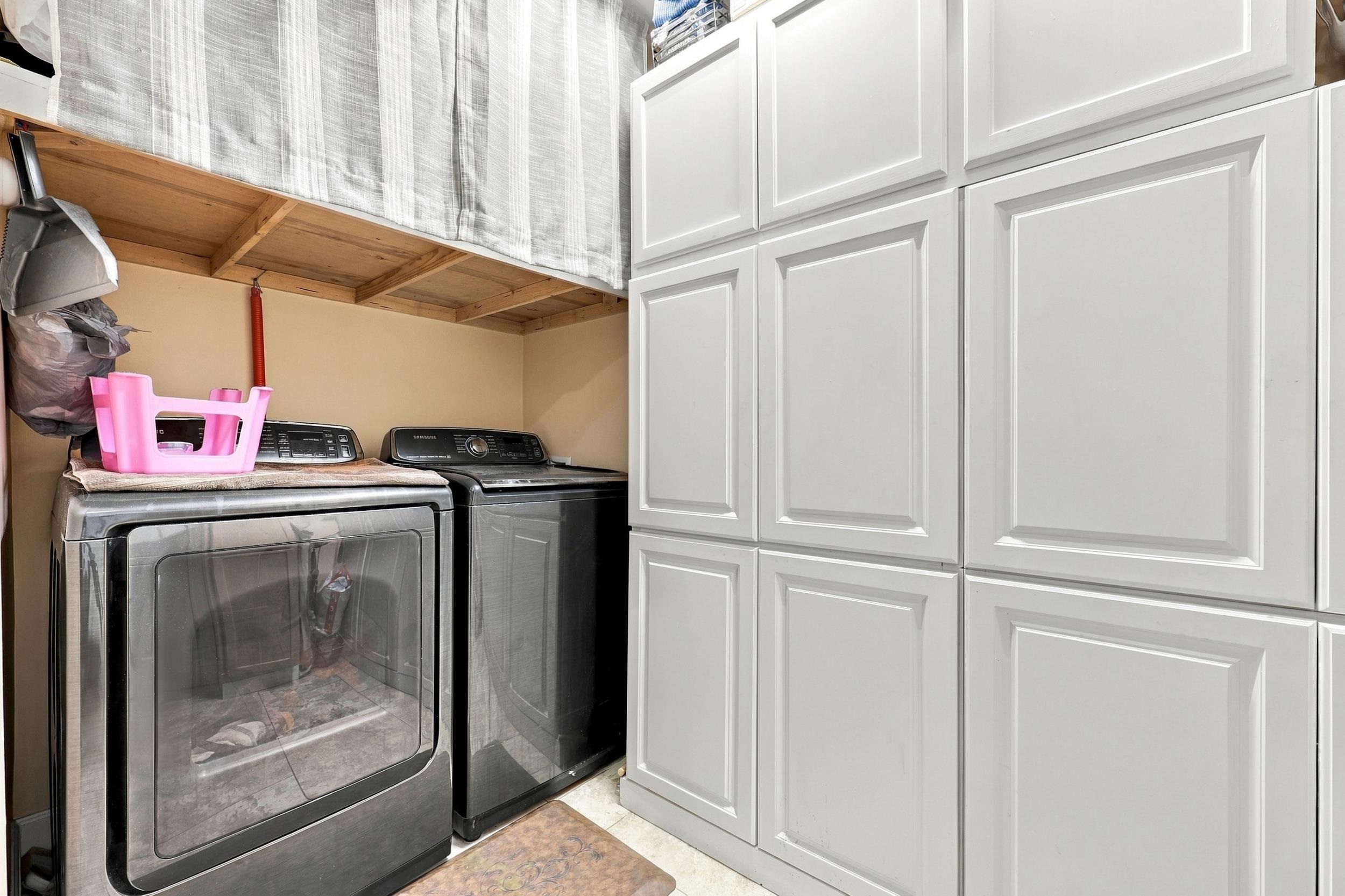 408 South Cedar Ave. Property Photo 20