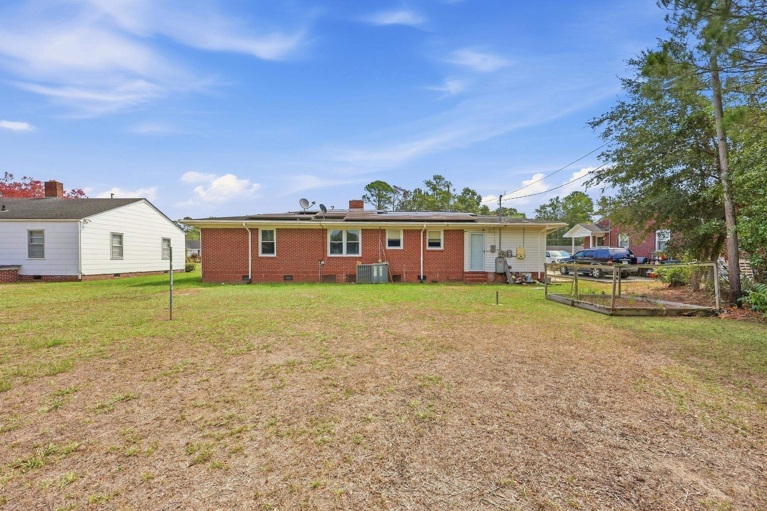 408 South Cedar Ave. Property Photo 22