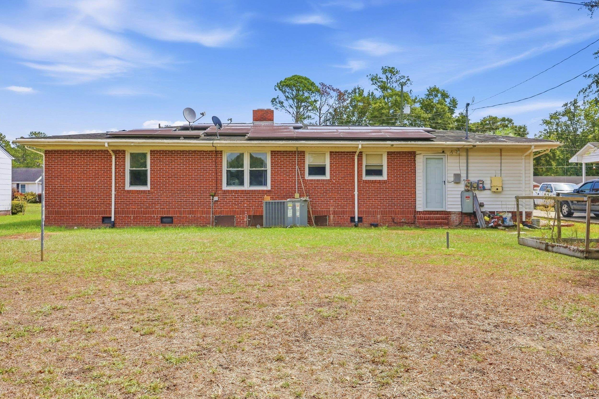 408 South Cedar Ave. Property Photo 23