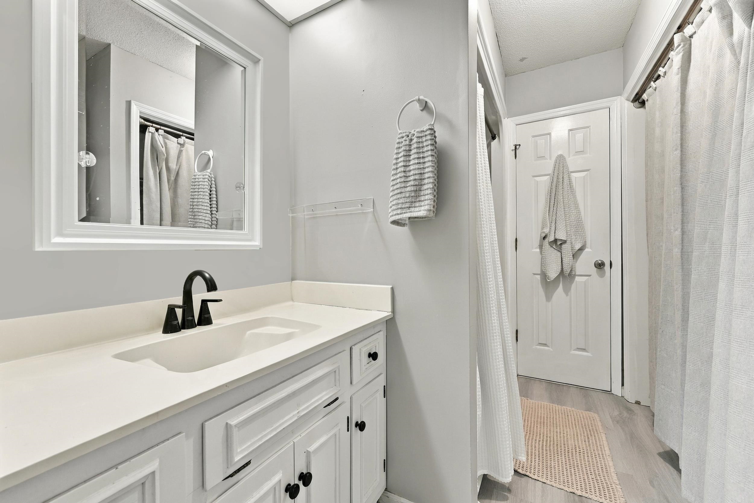 100 Shadow Moss Pl. Property Photo 25
