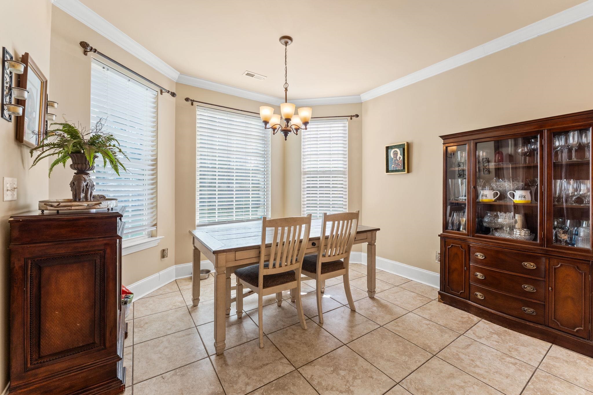 1066 Englemann Oak Dr. Property Photo 14