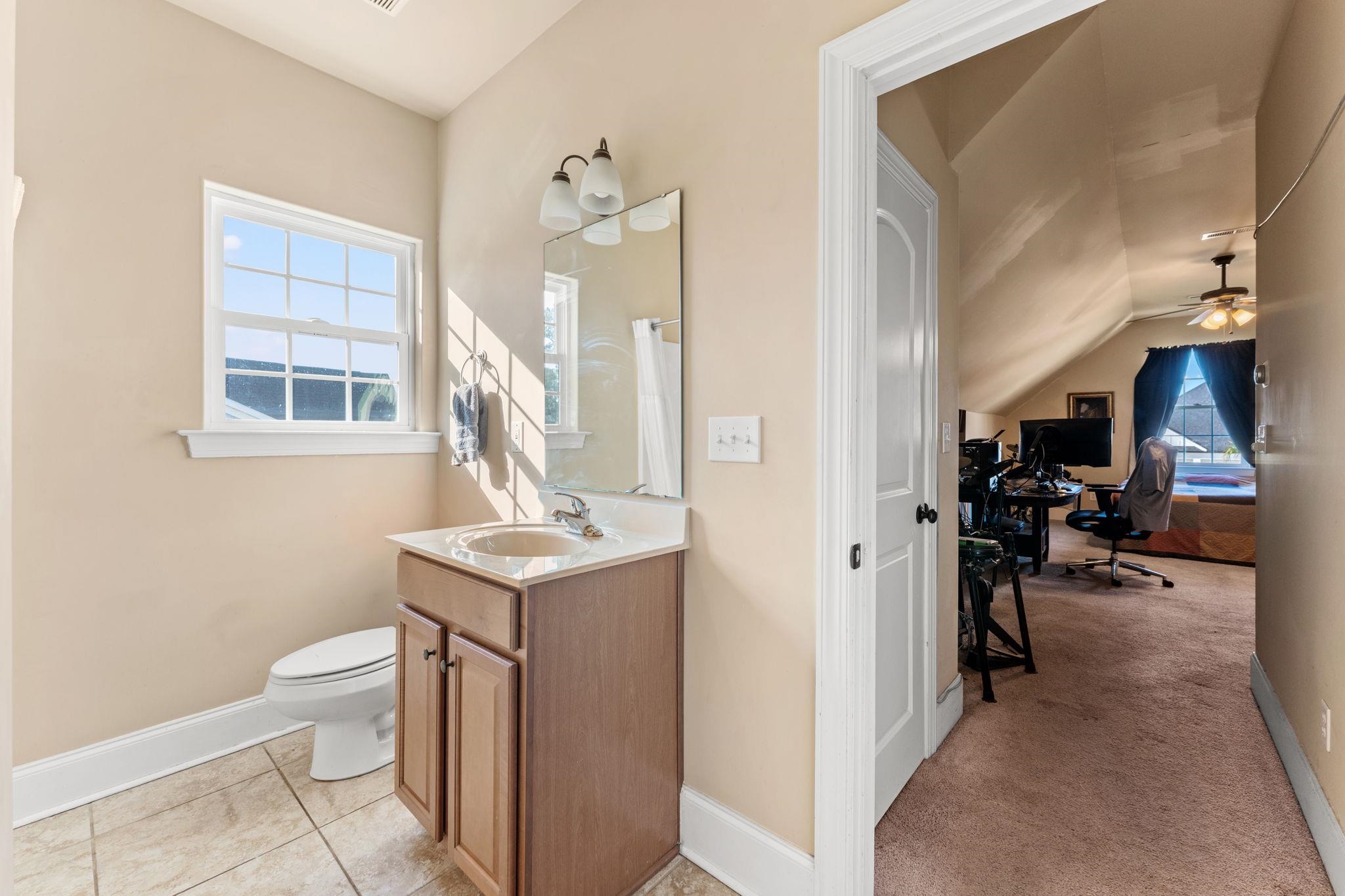 1066 Englemann Oak Dr. Property Photo 26