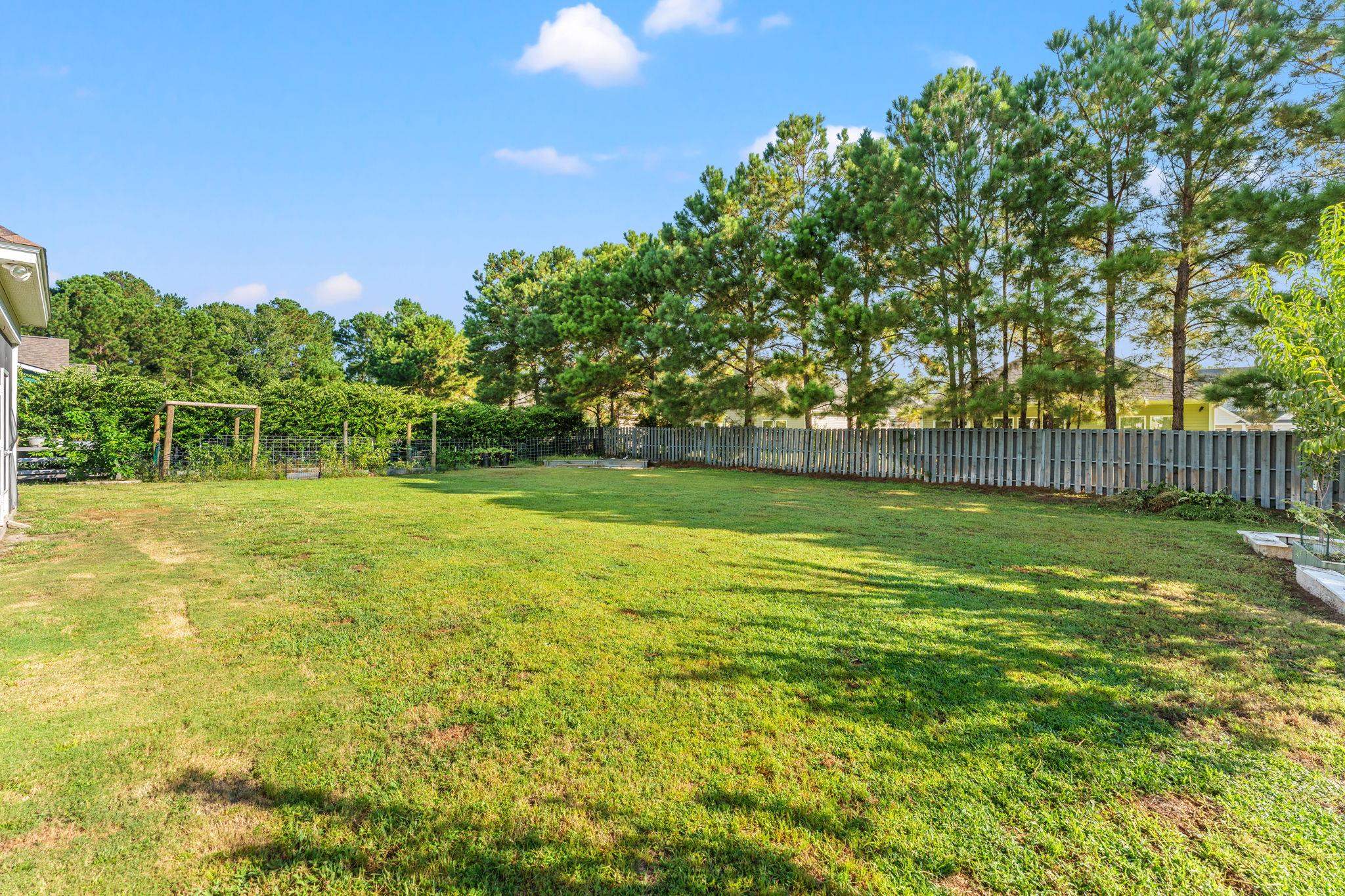1066 Englemann Oak Dr. Property Photo 34