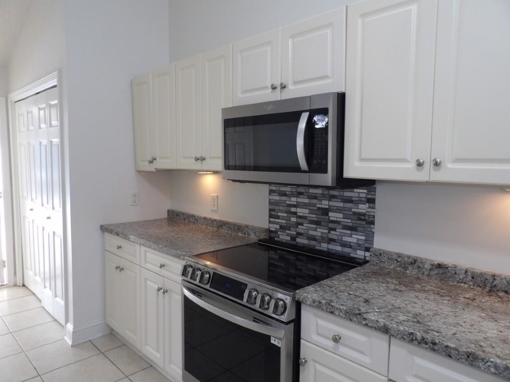5040 Capulet Circle Property Photo 11