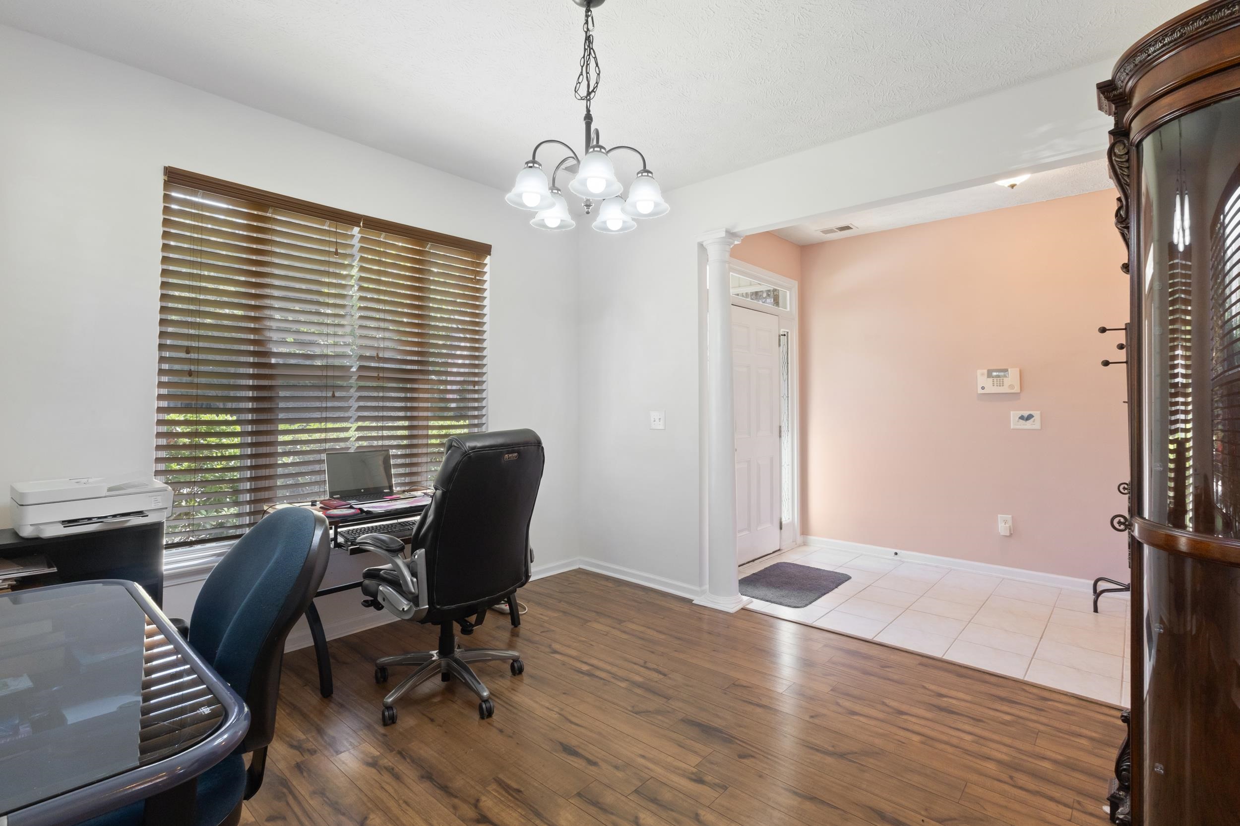 2803 Sanctuary Blvd. Property Photo 11
