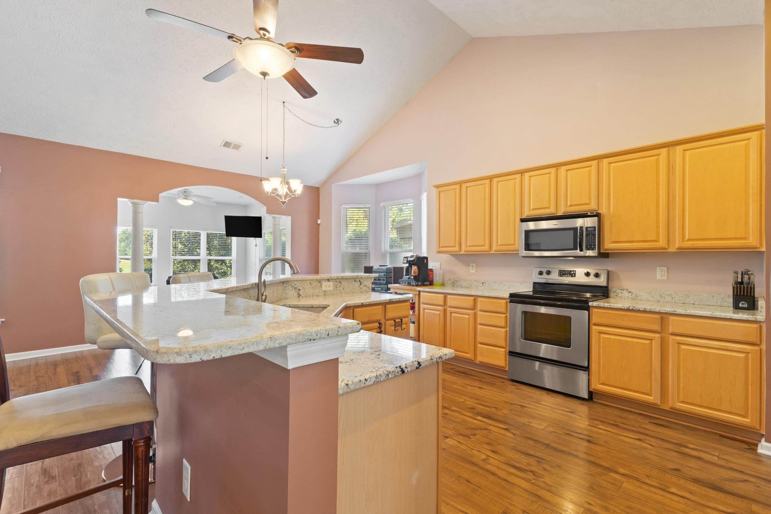 2803 Sanctuary Blvd. Property Photo 16