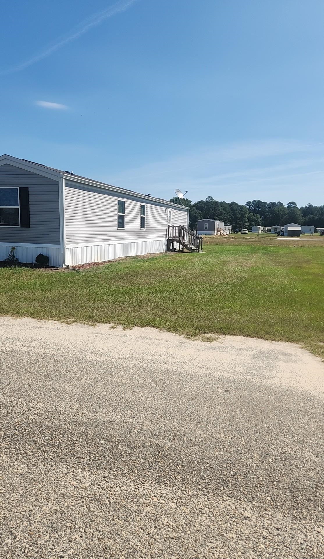 111 Les Dr Property Photo 15