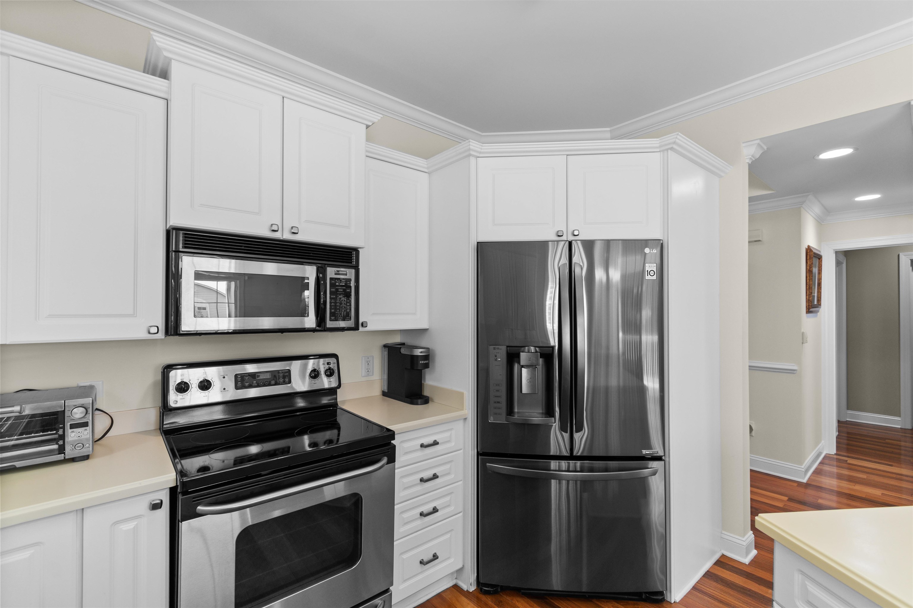 809 Sunswept Ct. Property Photo 6