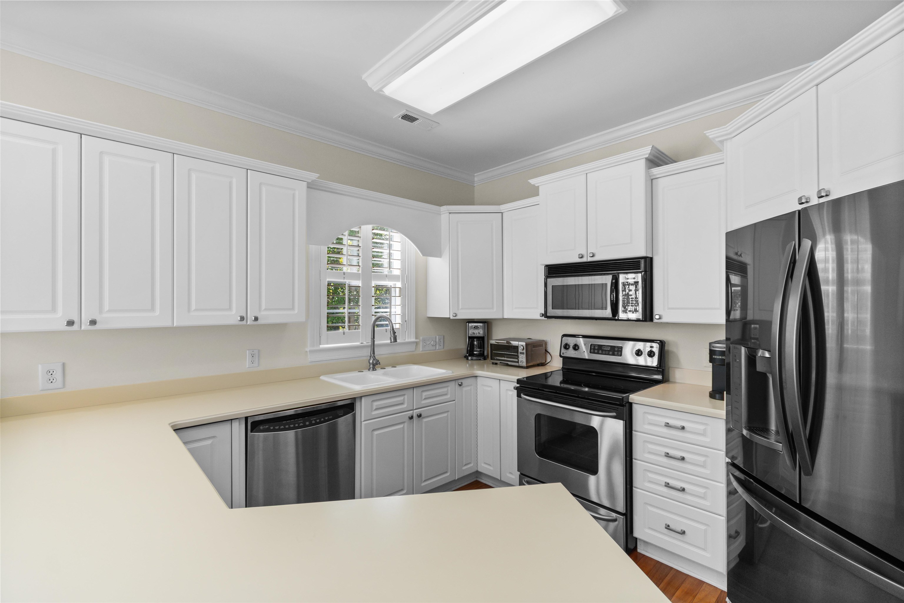 809 Sunswept Ct. Property Photo 8