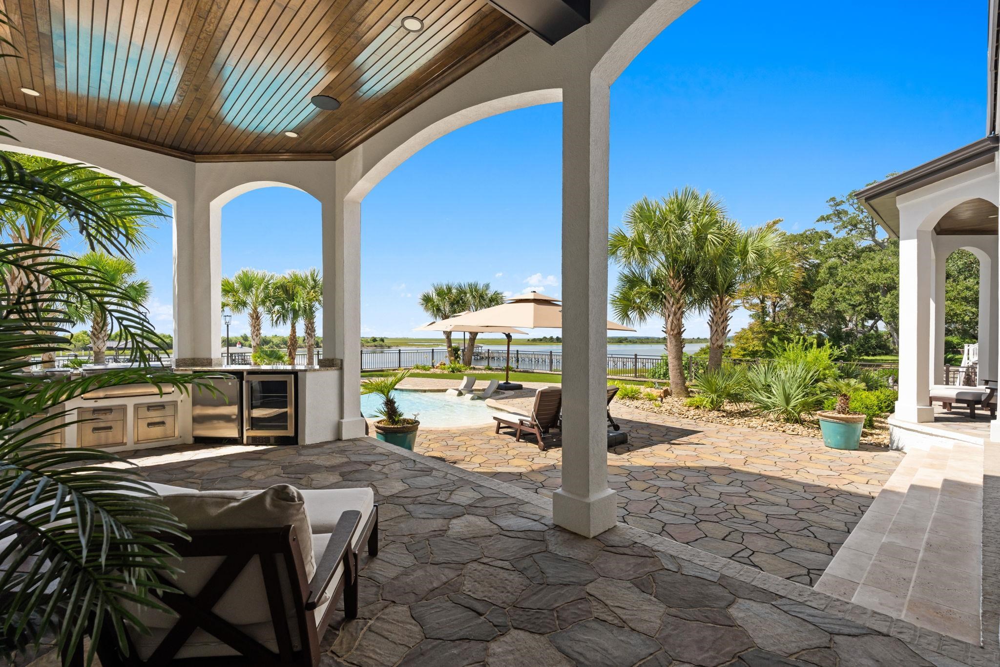 427 Shoreline Dr. W Property Photo 79