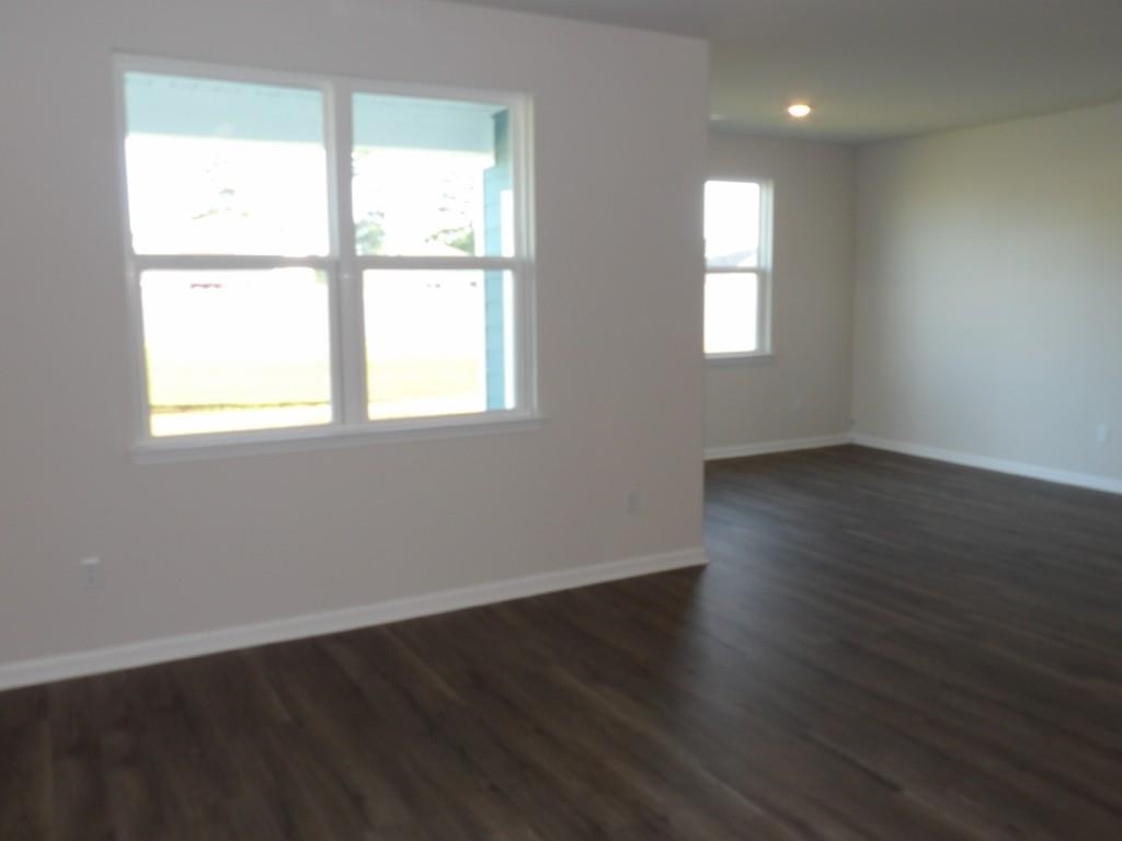 327 Ridley St Property Photo 10