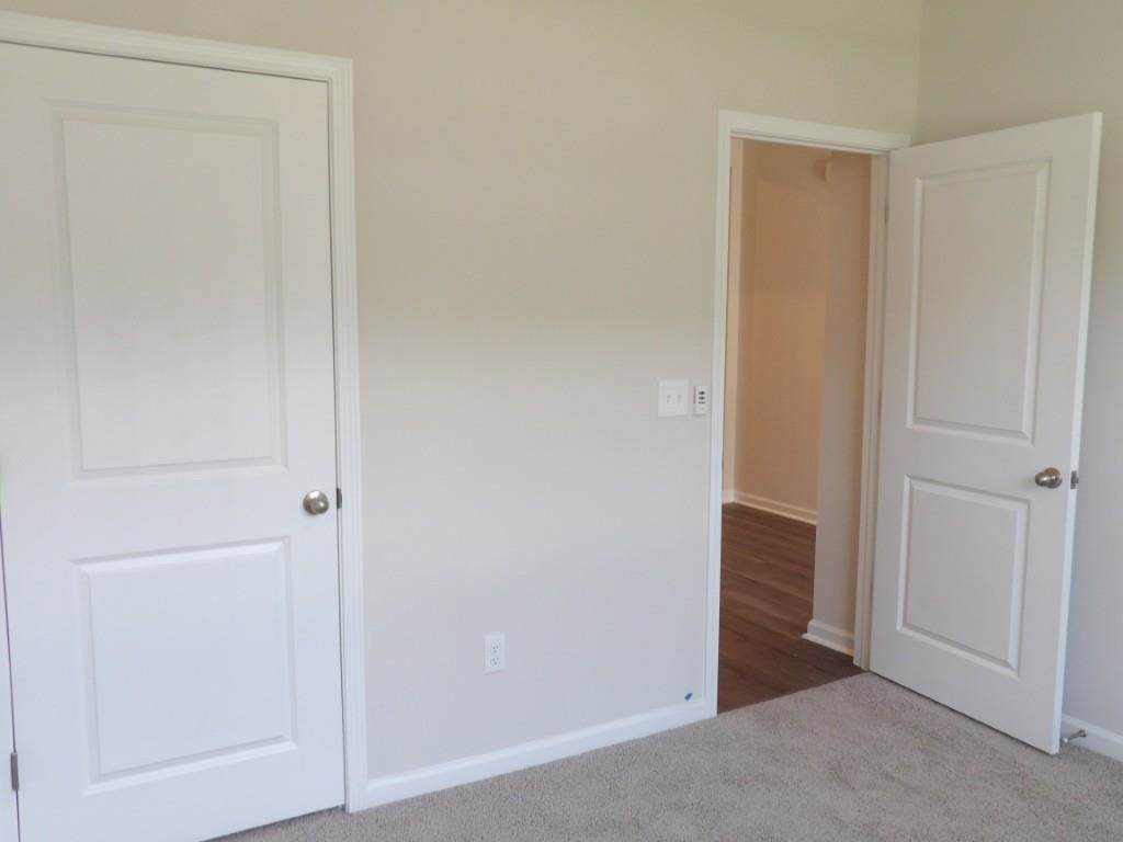 327 Ridley St Property Photo 15