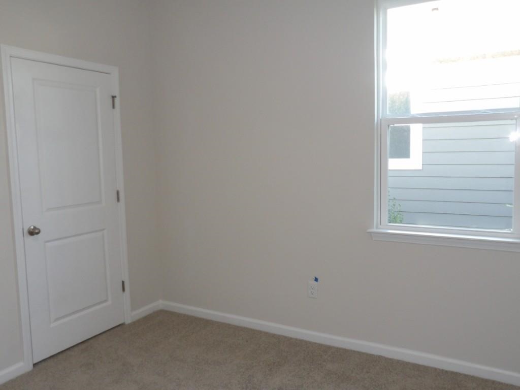 327 Ridley St Property Photo 19