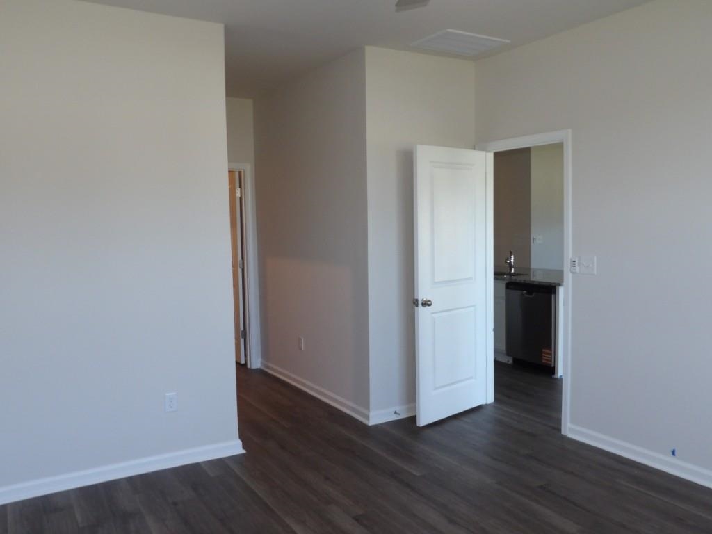 327 Ridley St Property Photo 24