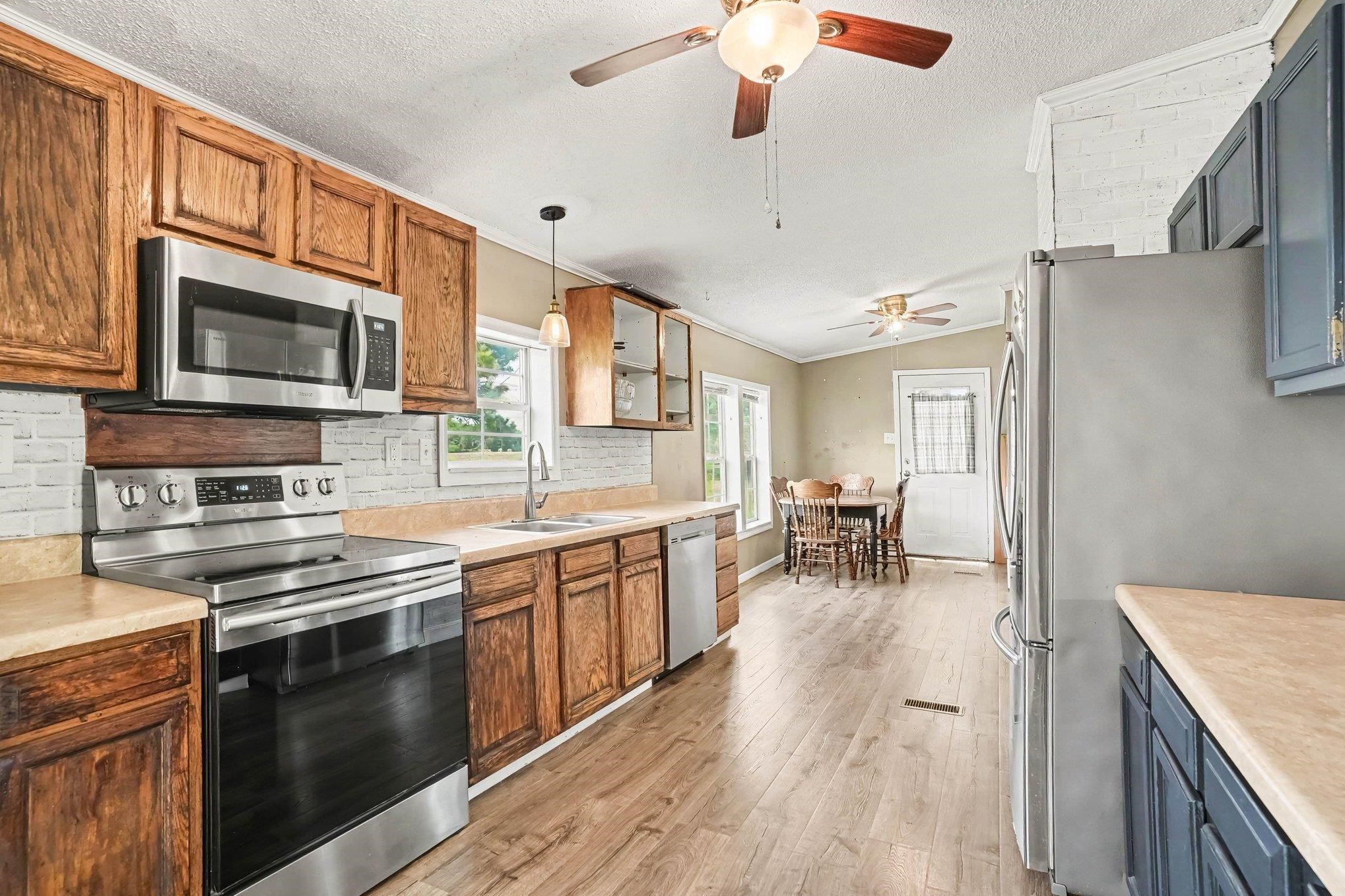 3457 Green Sea Rd. Property Photo 9