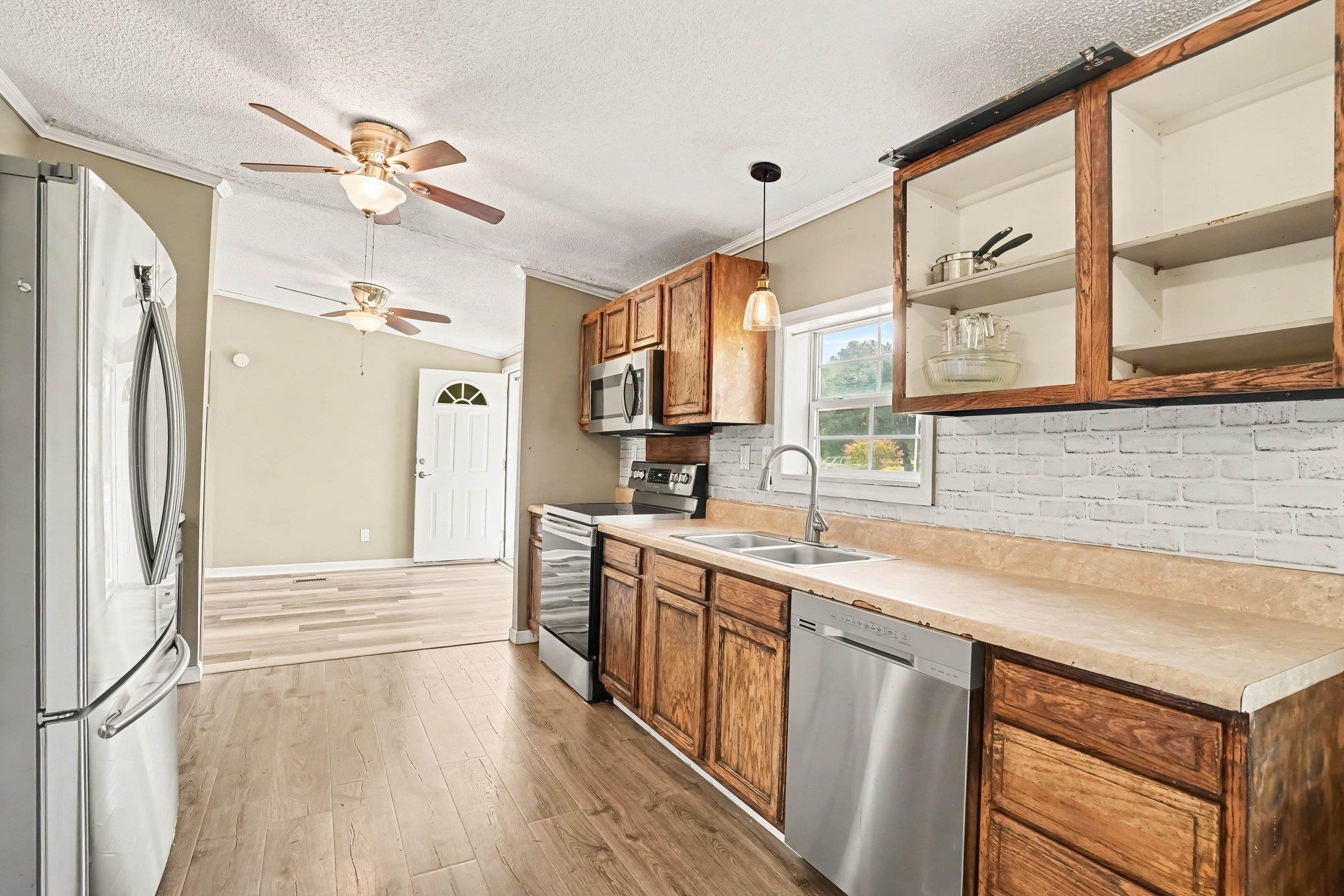 3457 Green Sea Rd. Property Photo 11