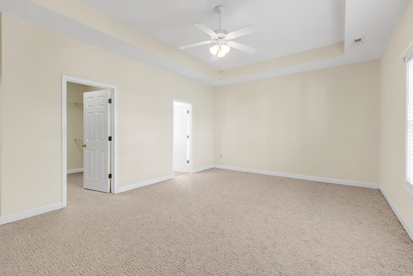1034 University Forest Dr. Property Photo 25