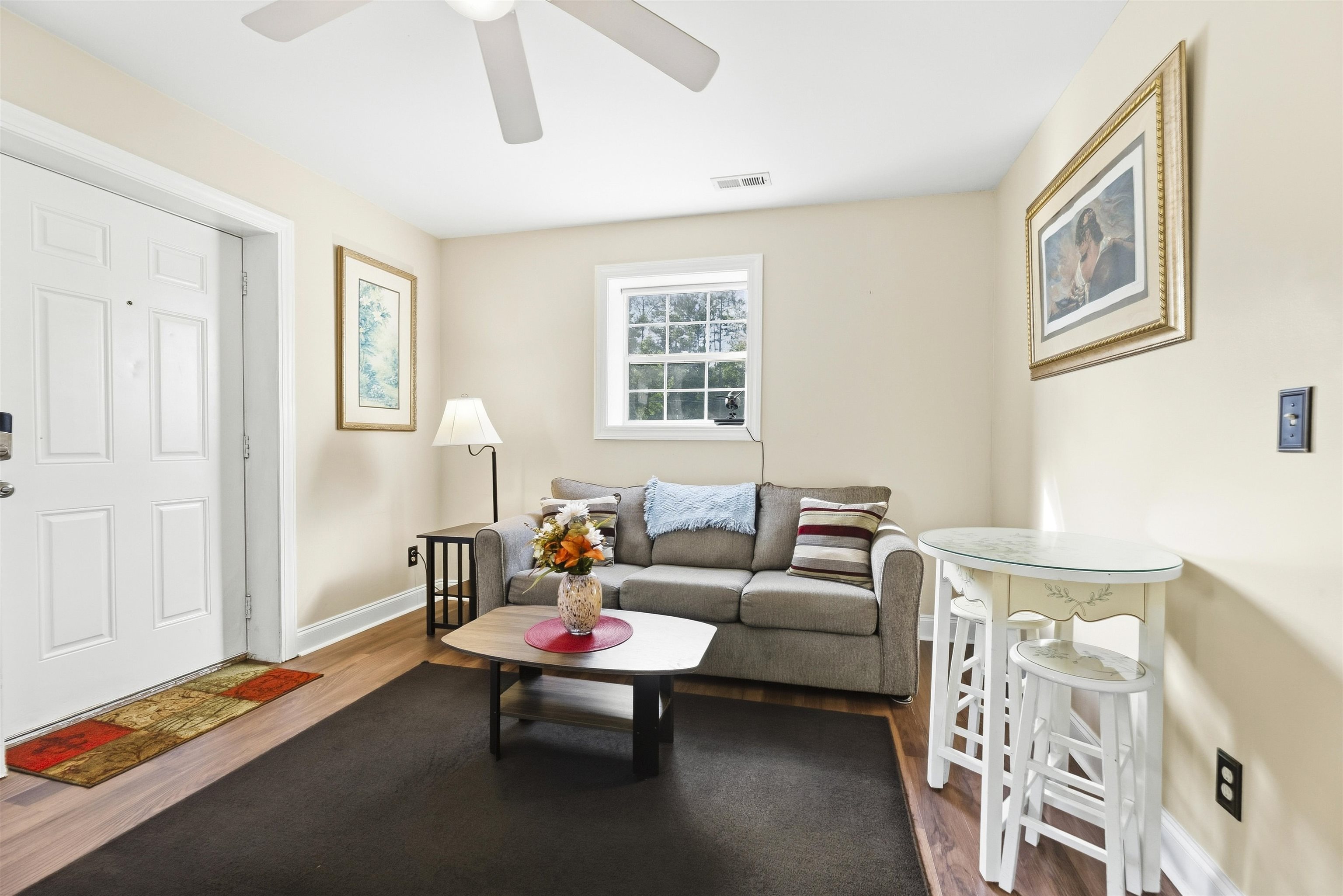 7348 Highmarket St. Property Photo 5