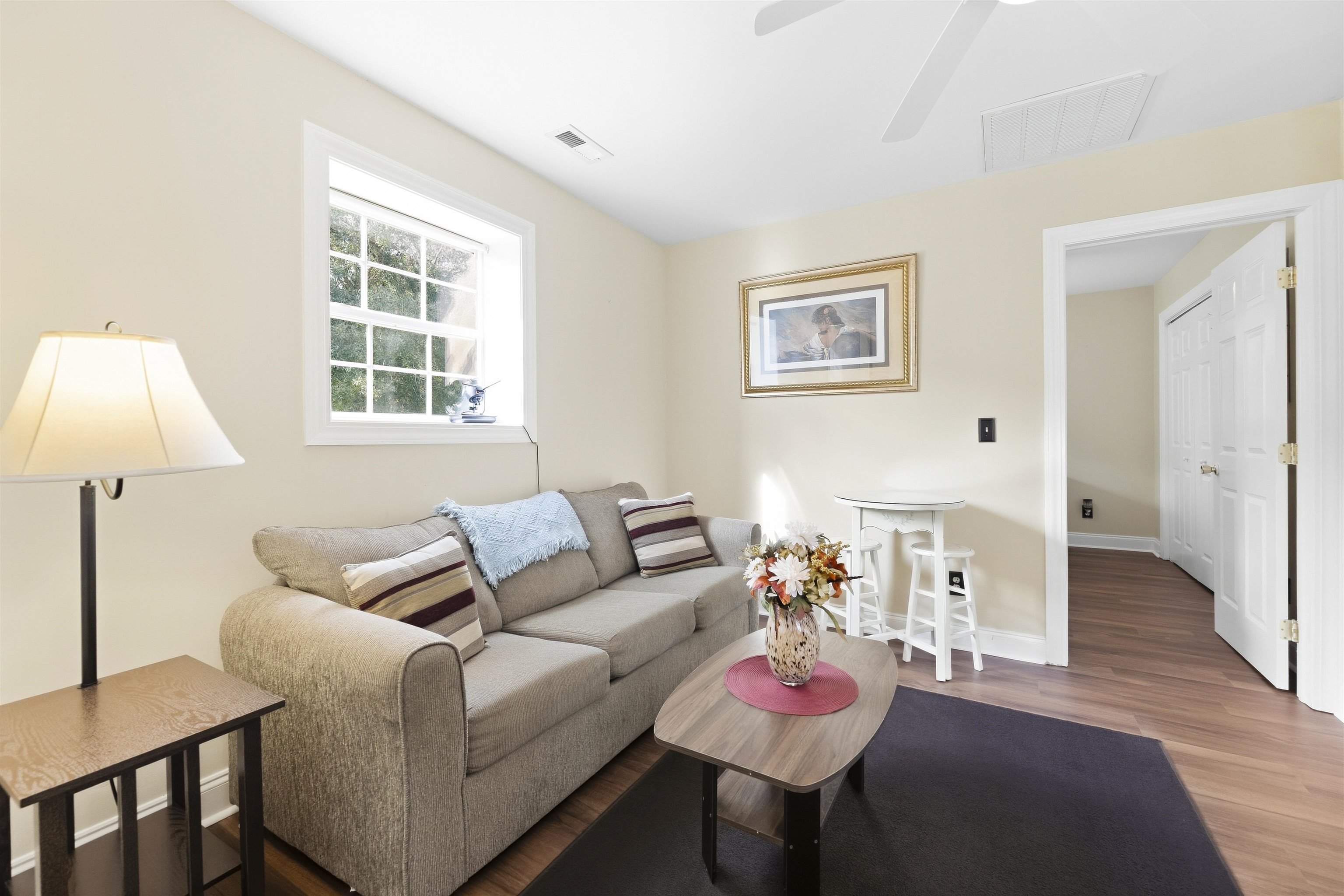 7348 Highmarket St. Property Photo 6