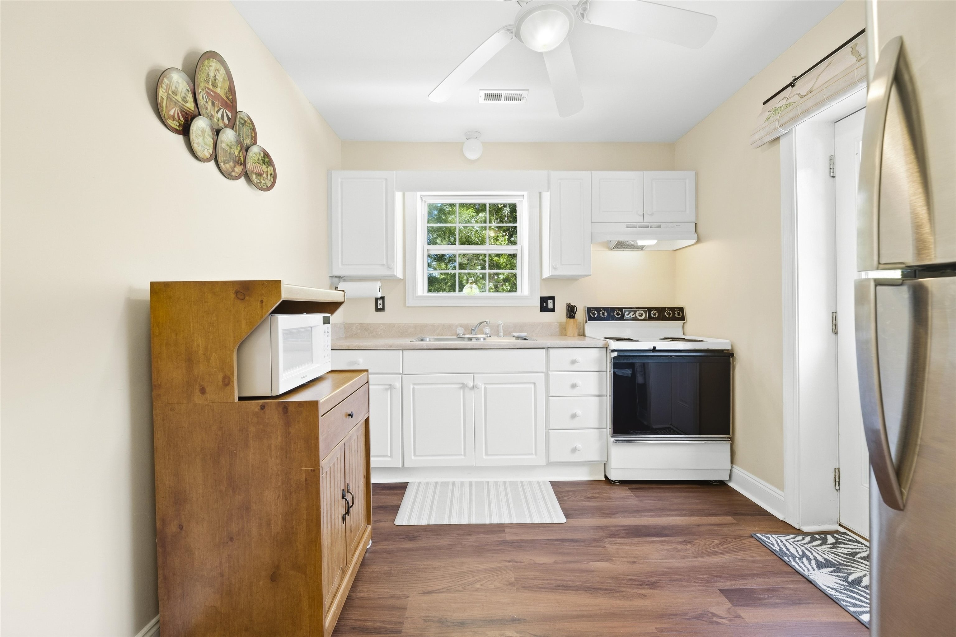 7348 Highmarket St. Property Photo 10