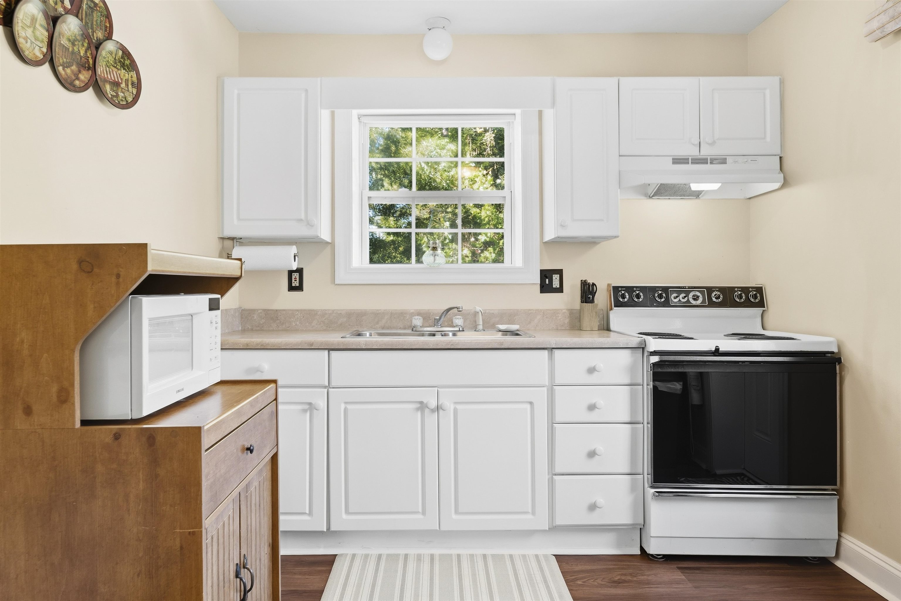 7348 Highmarket St. Property Photo 12