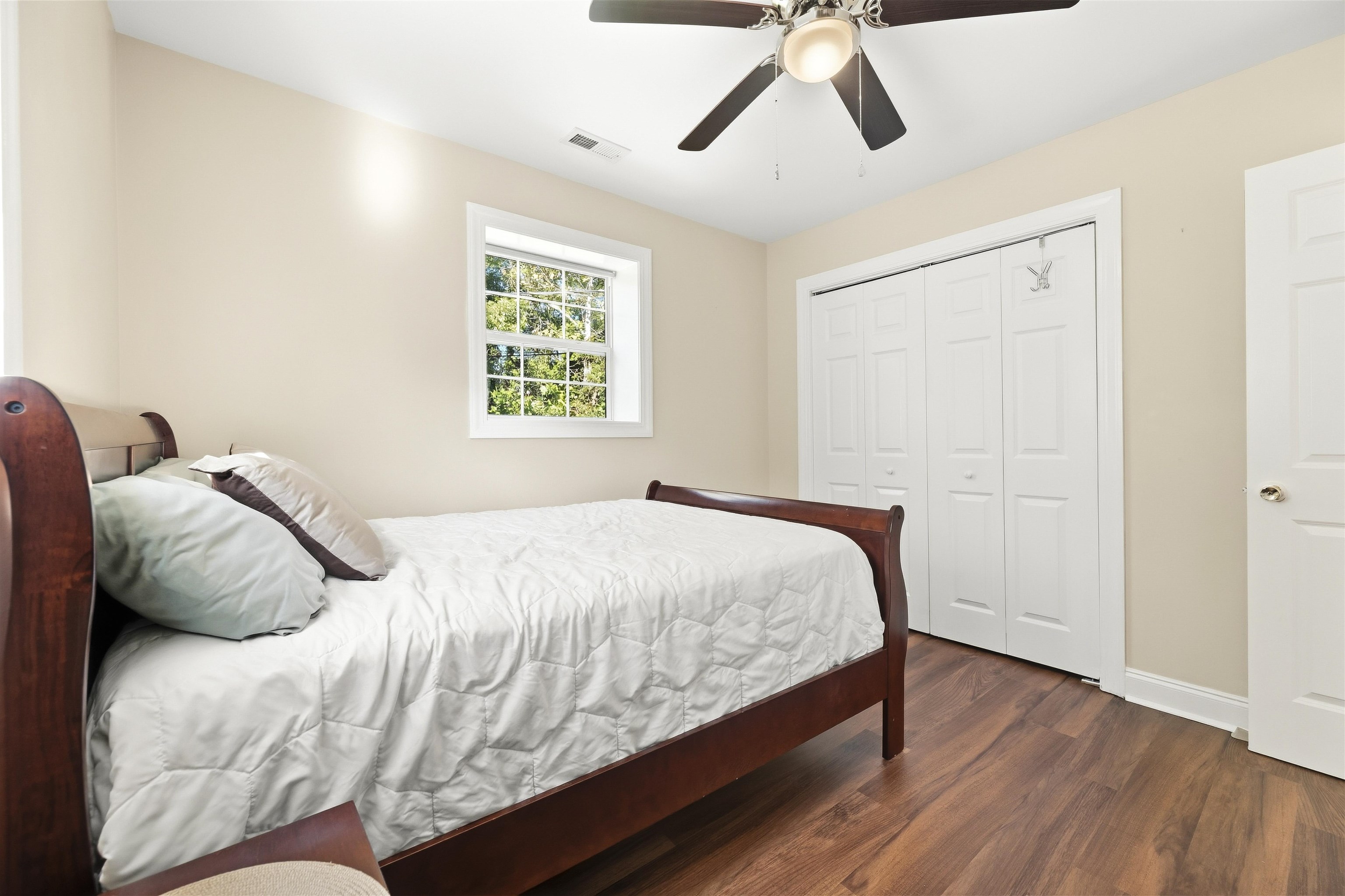 7348 Highmarket St. Property Photo 13