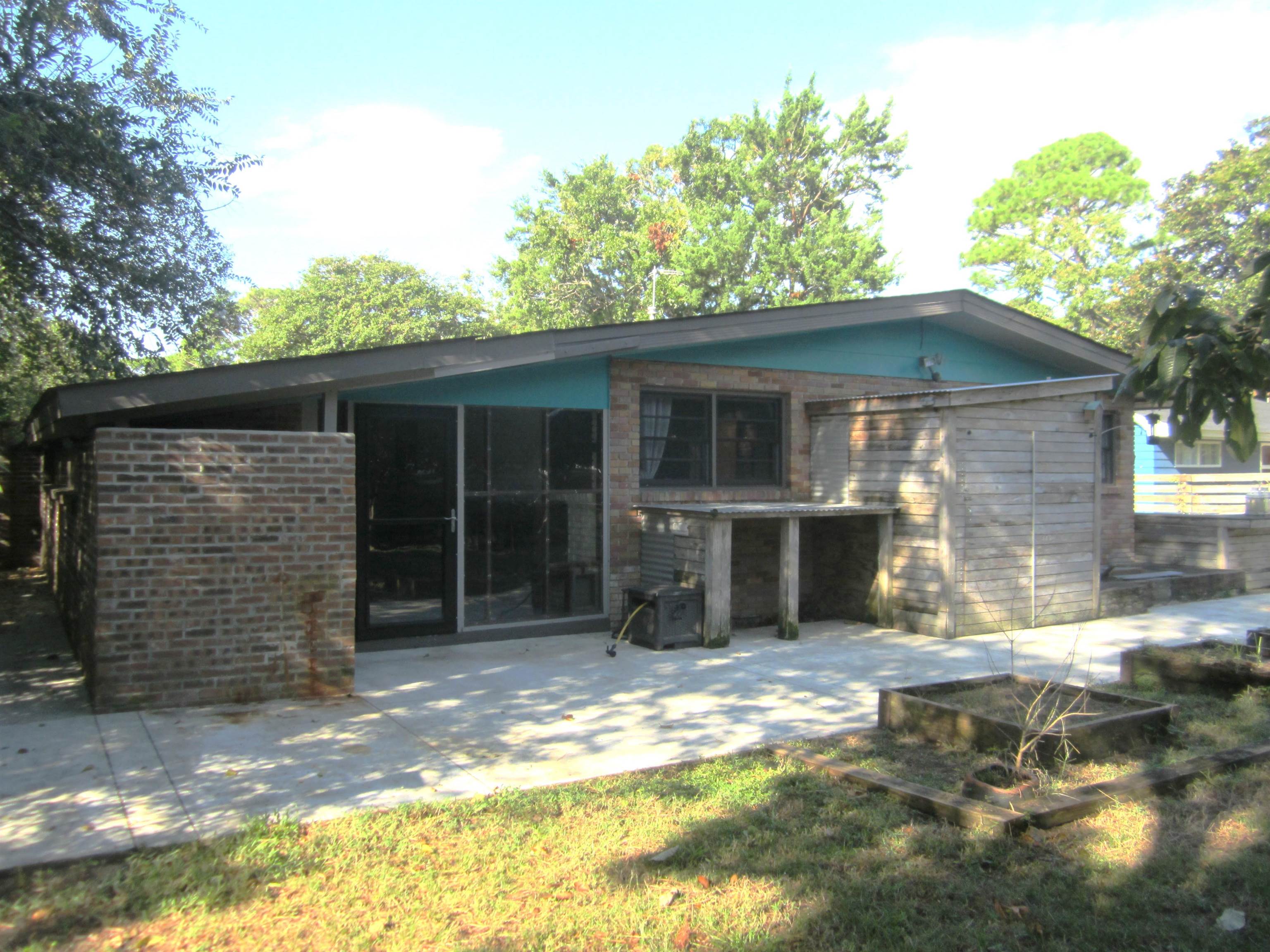 704 45th Ave. N Property Photo 40