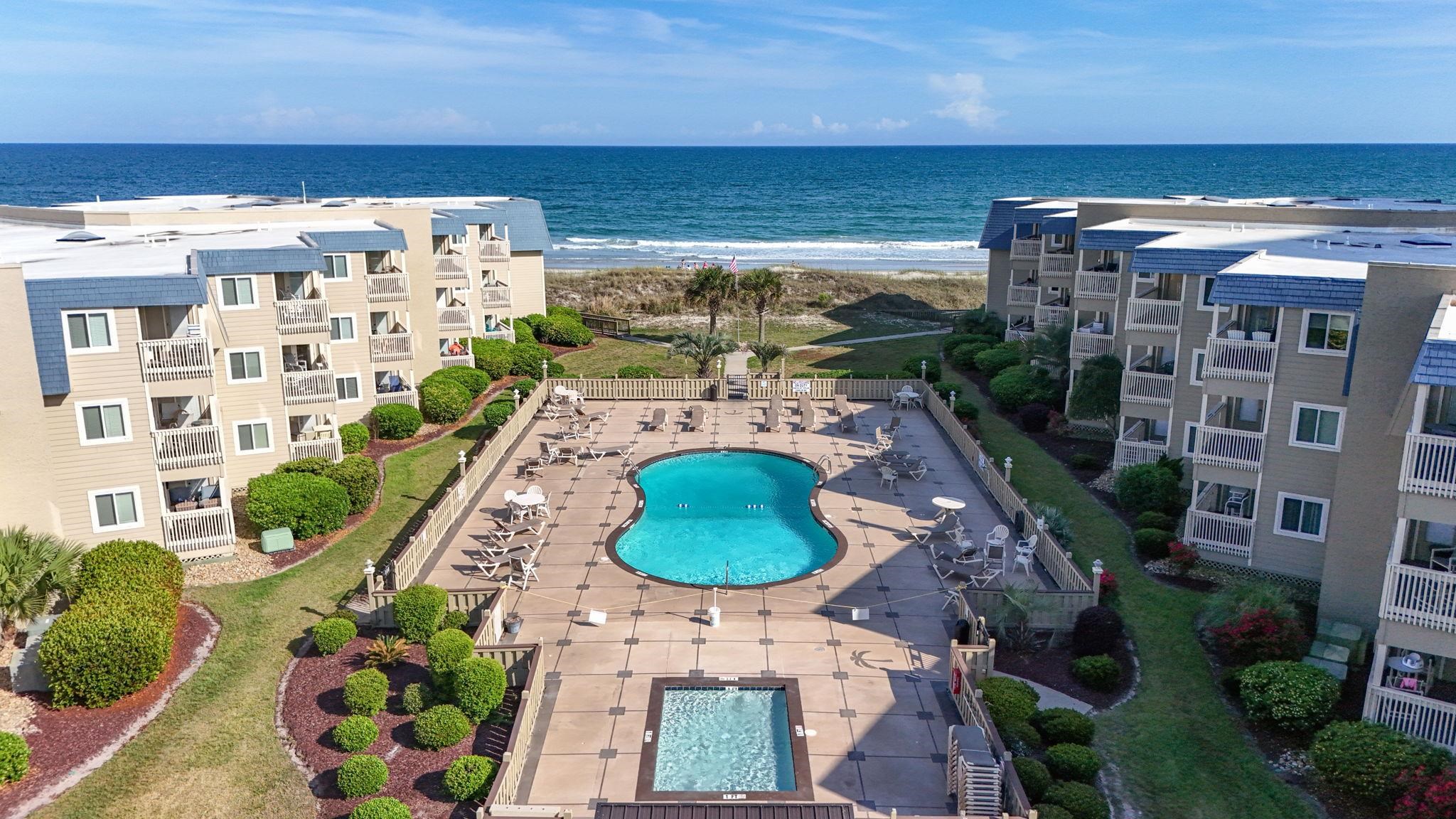 9660 Shore Dr. Property Photo 2