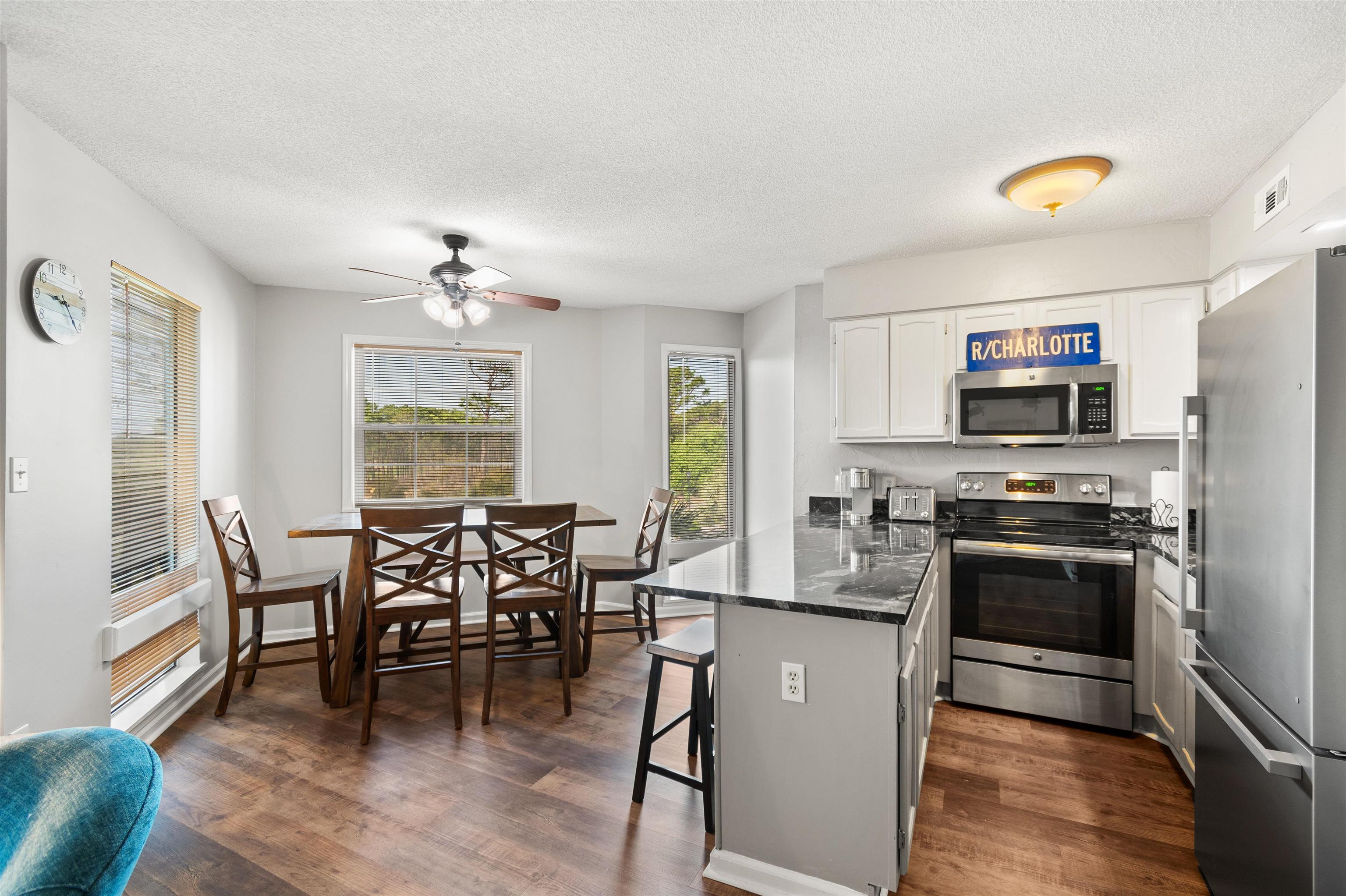 1500 Cenith Dr. Property Photo 4