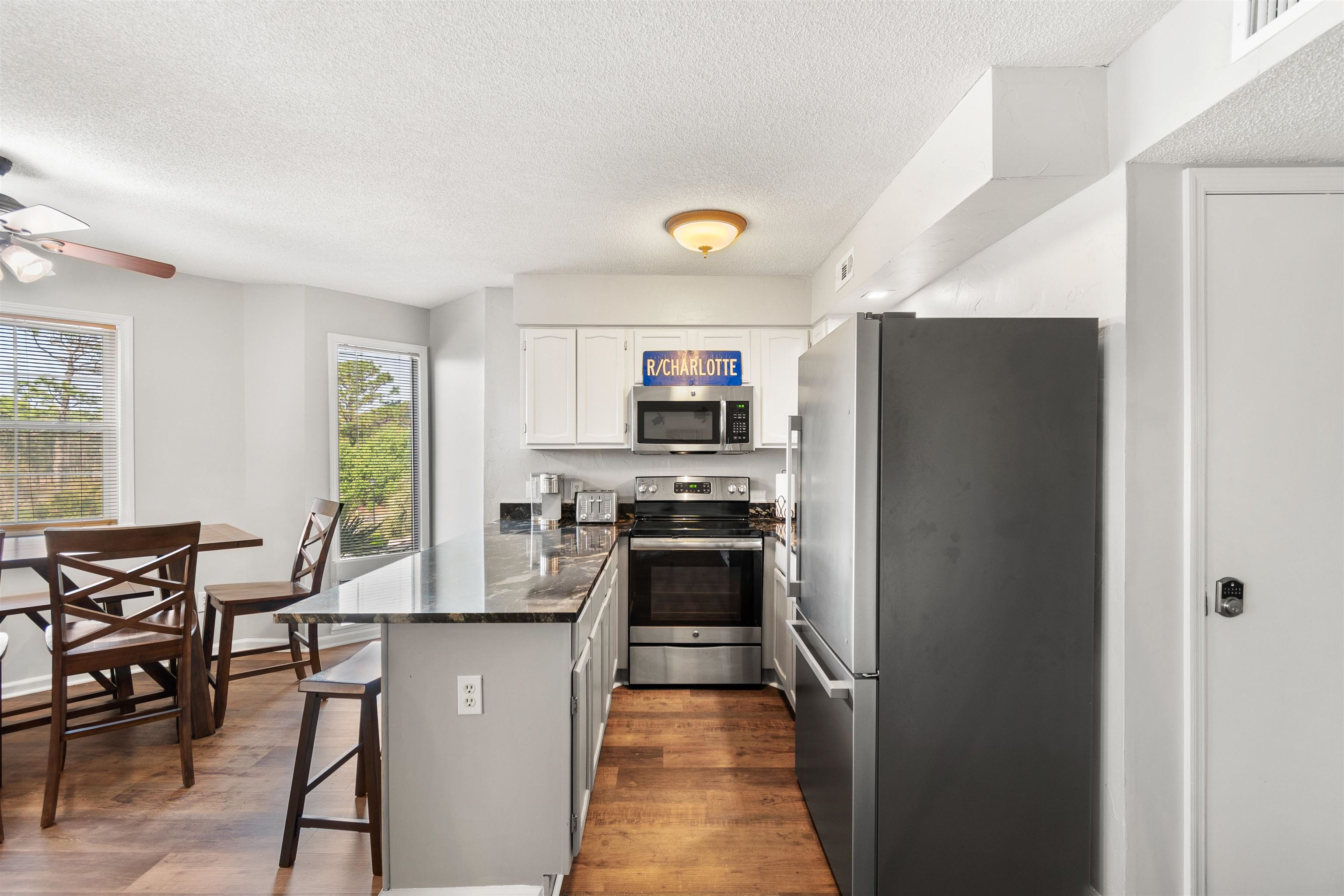 1500 Cenith Dr. Property Photo 10