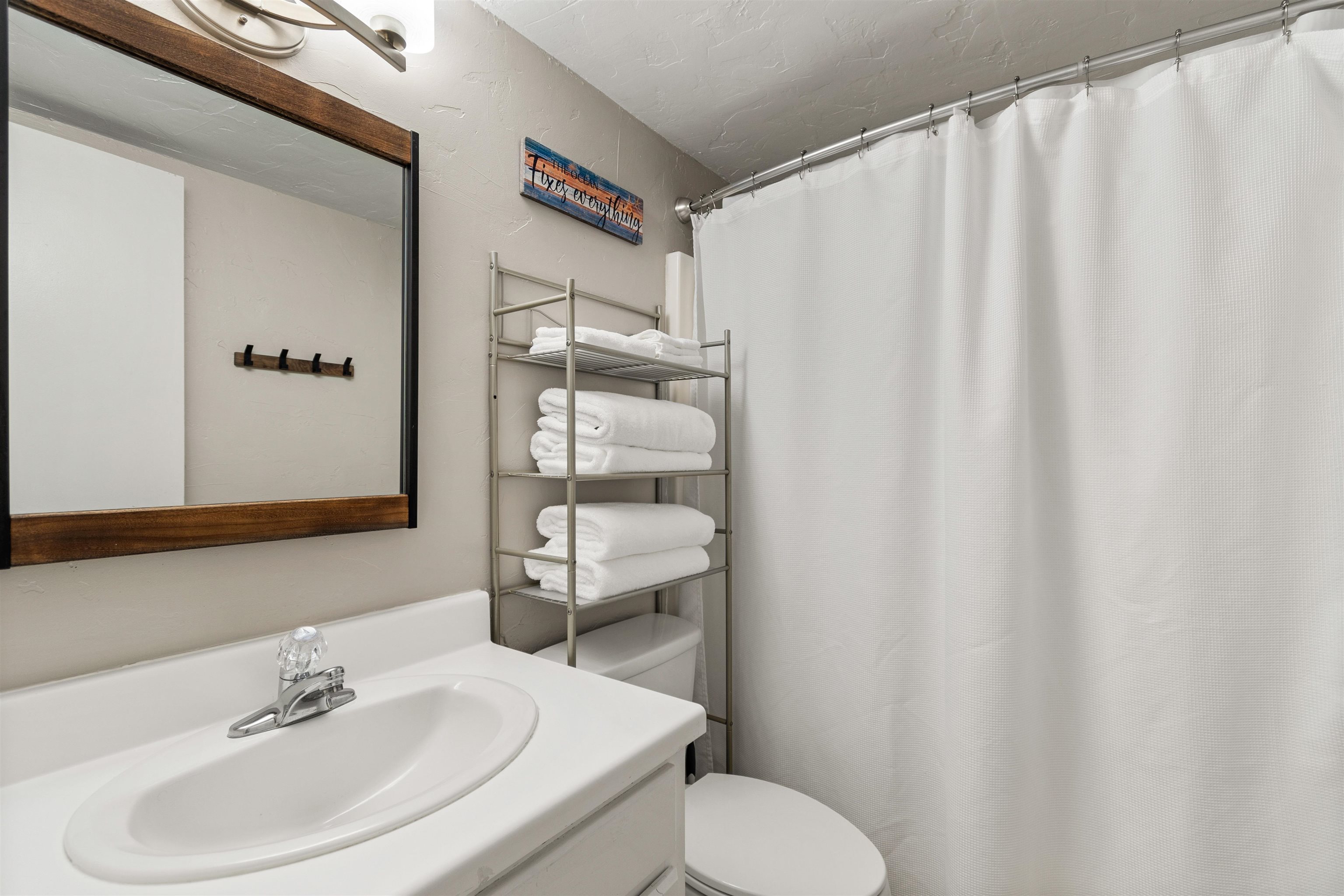 1500 Cenith Dr. Property Photo 14