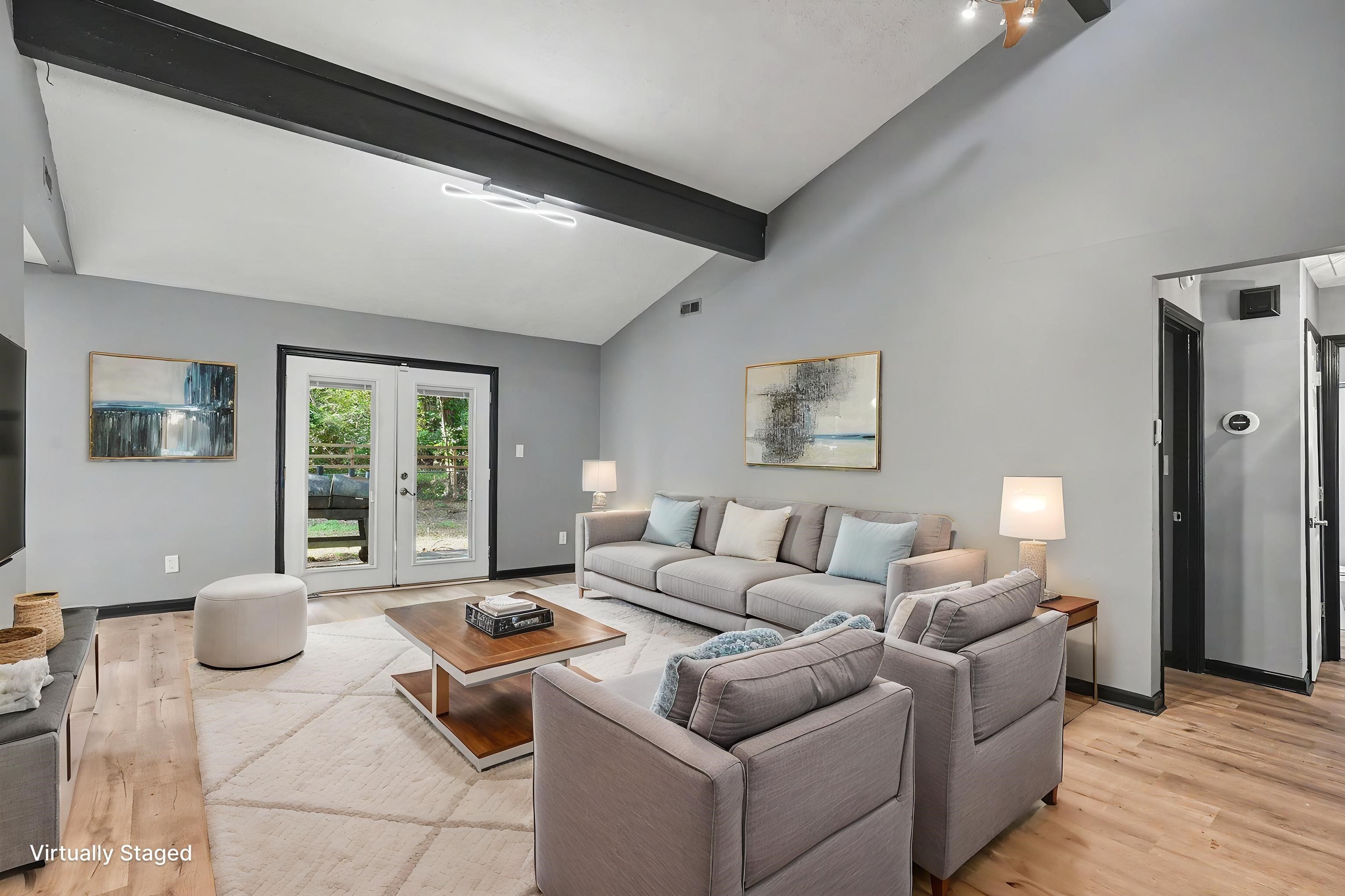 420 Villa Woods Dr. Property Photo 3