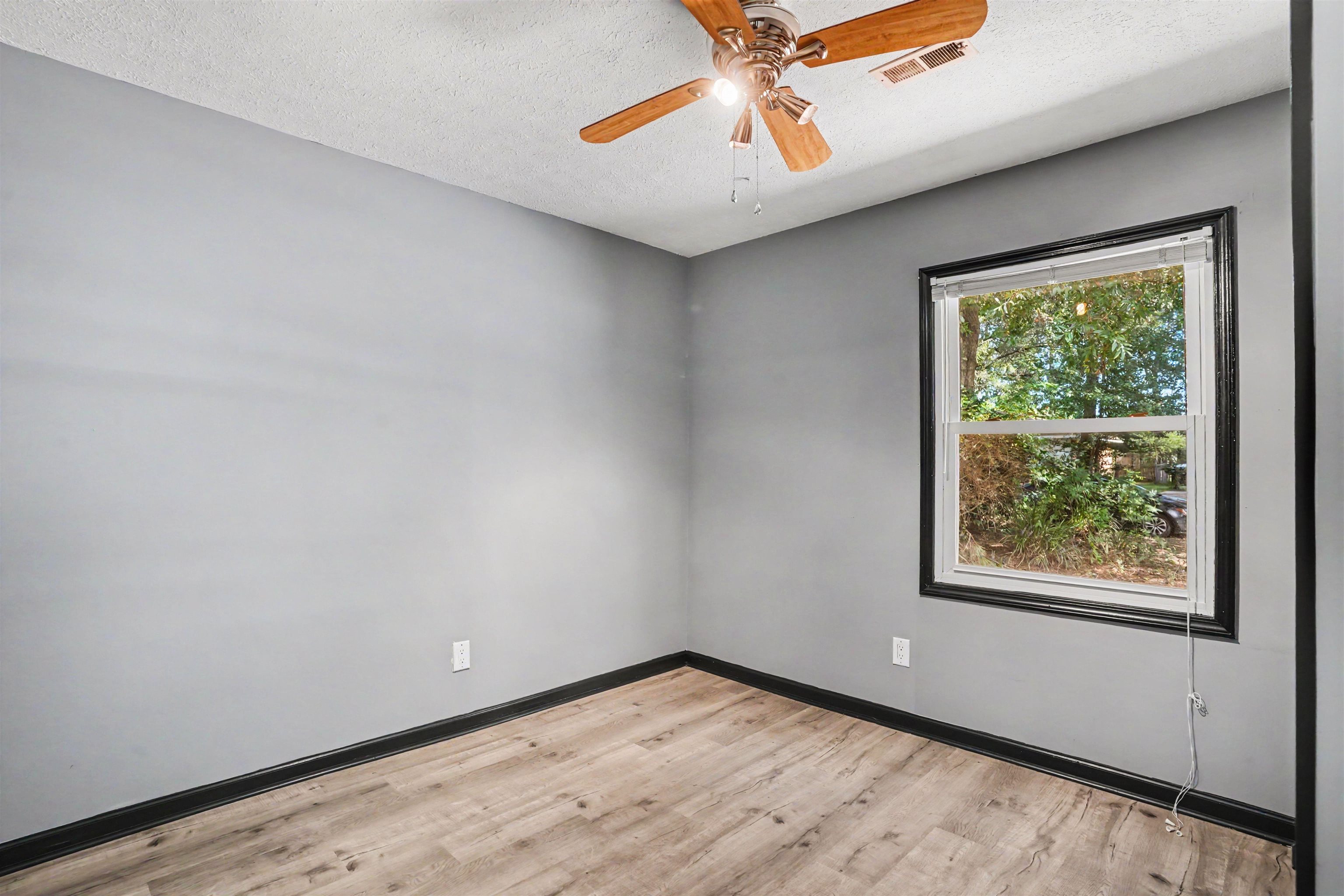 420 Villa Woods Dr. Property Photo 13