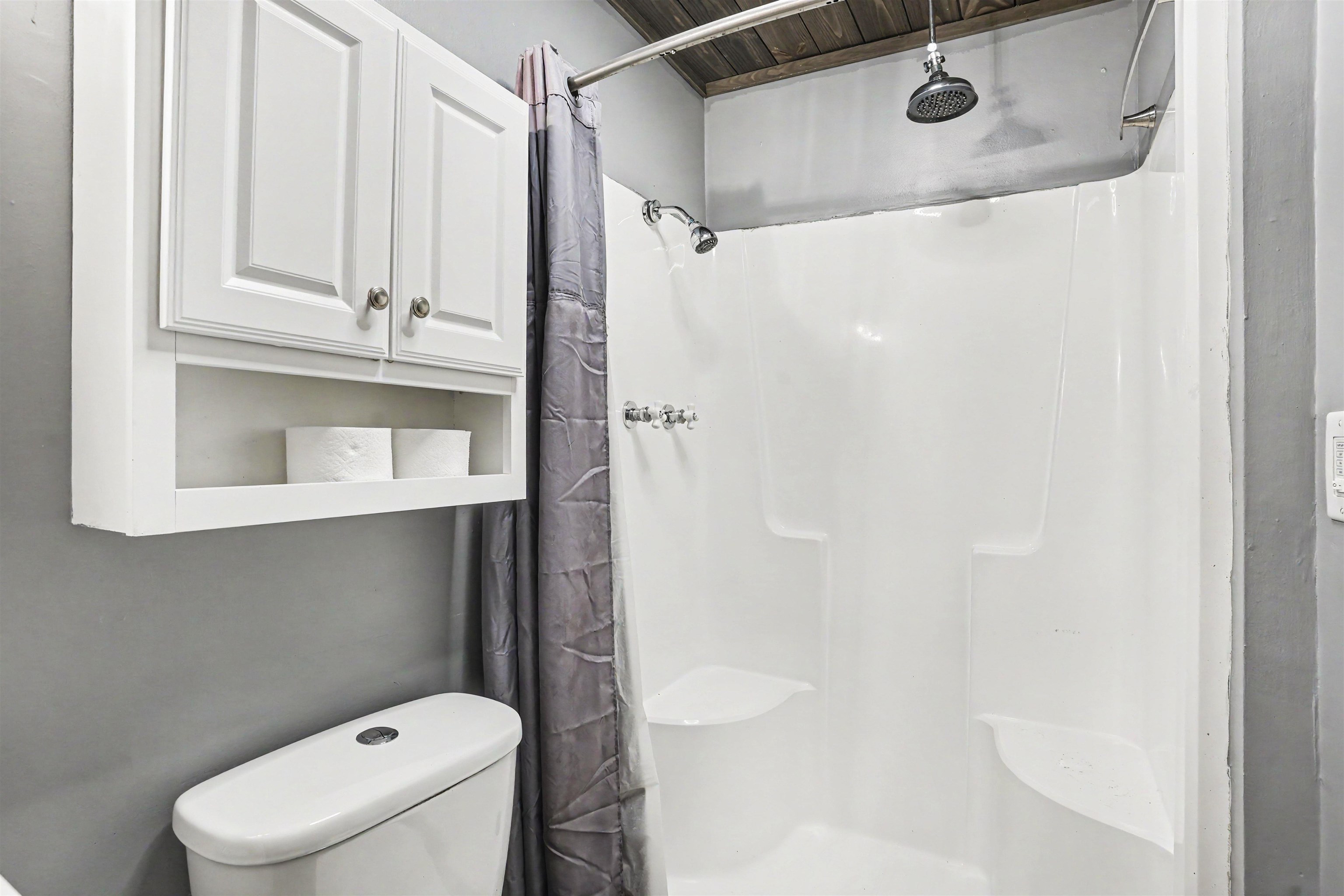 420 Villa Woods Dr. Property Photo 16