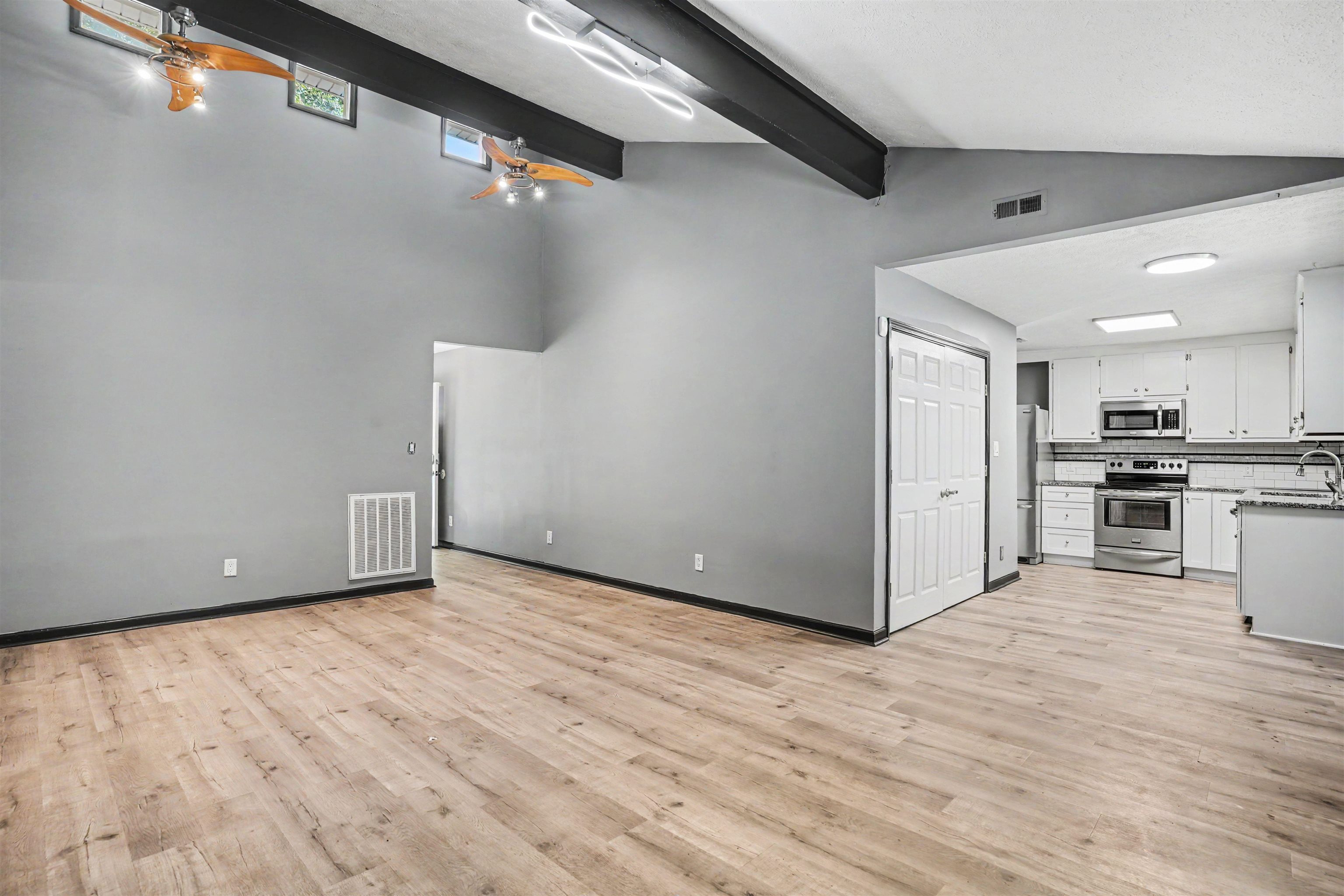 420 Villa Woods Dr. Property Photo 18