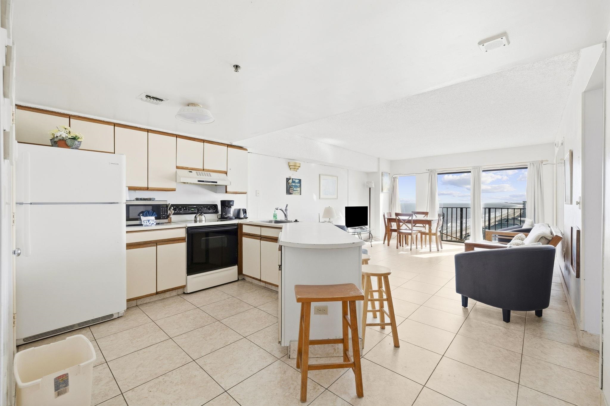 1605 S Ocean Blvd. Property Photo 13