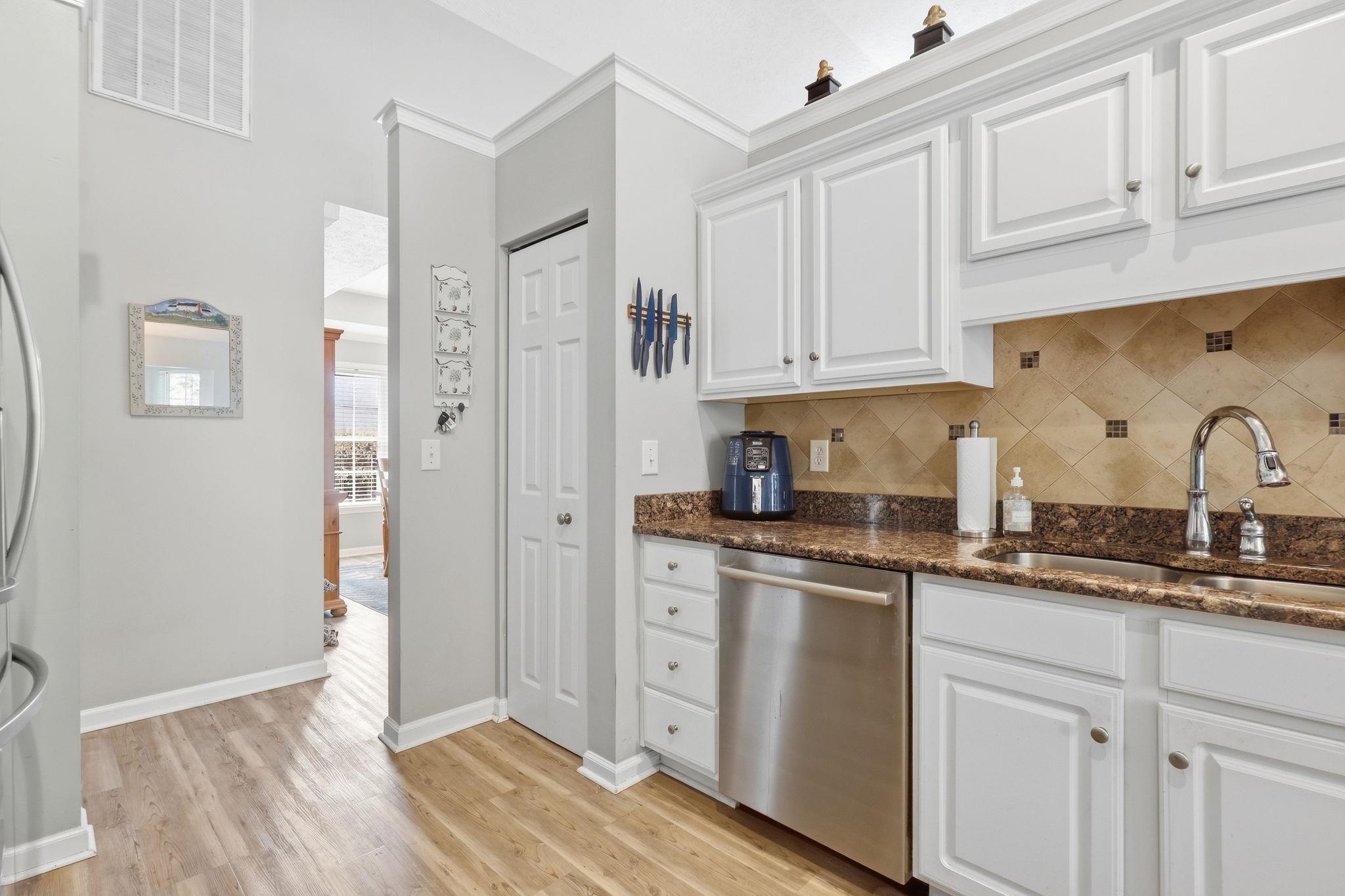 2489 Burning Tree Ln. Property Photo 8