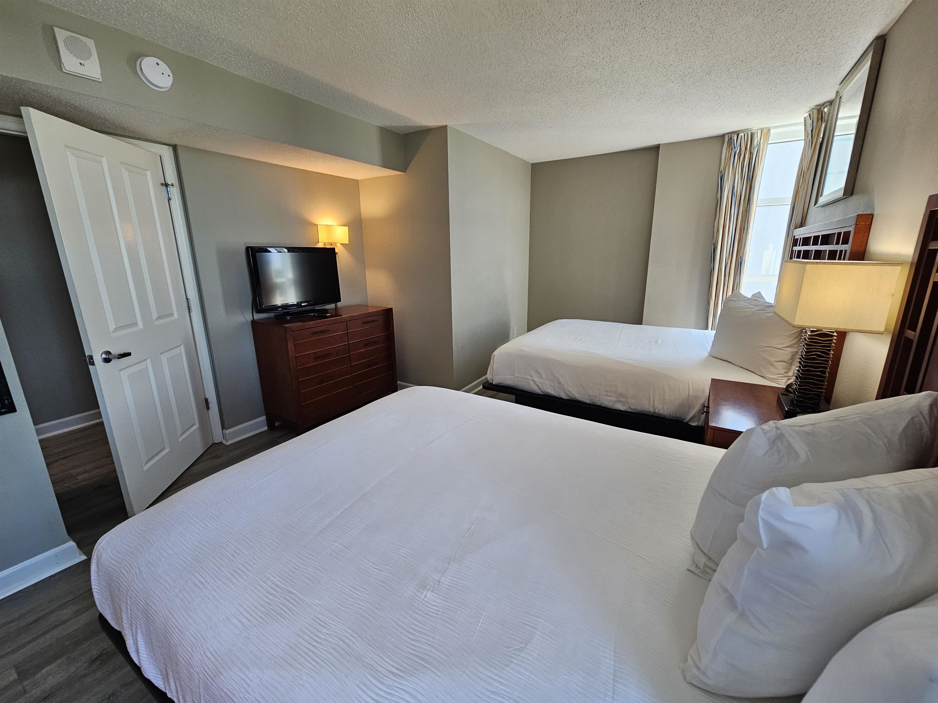 5200 N Ocean Blvd. Property Photo 5