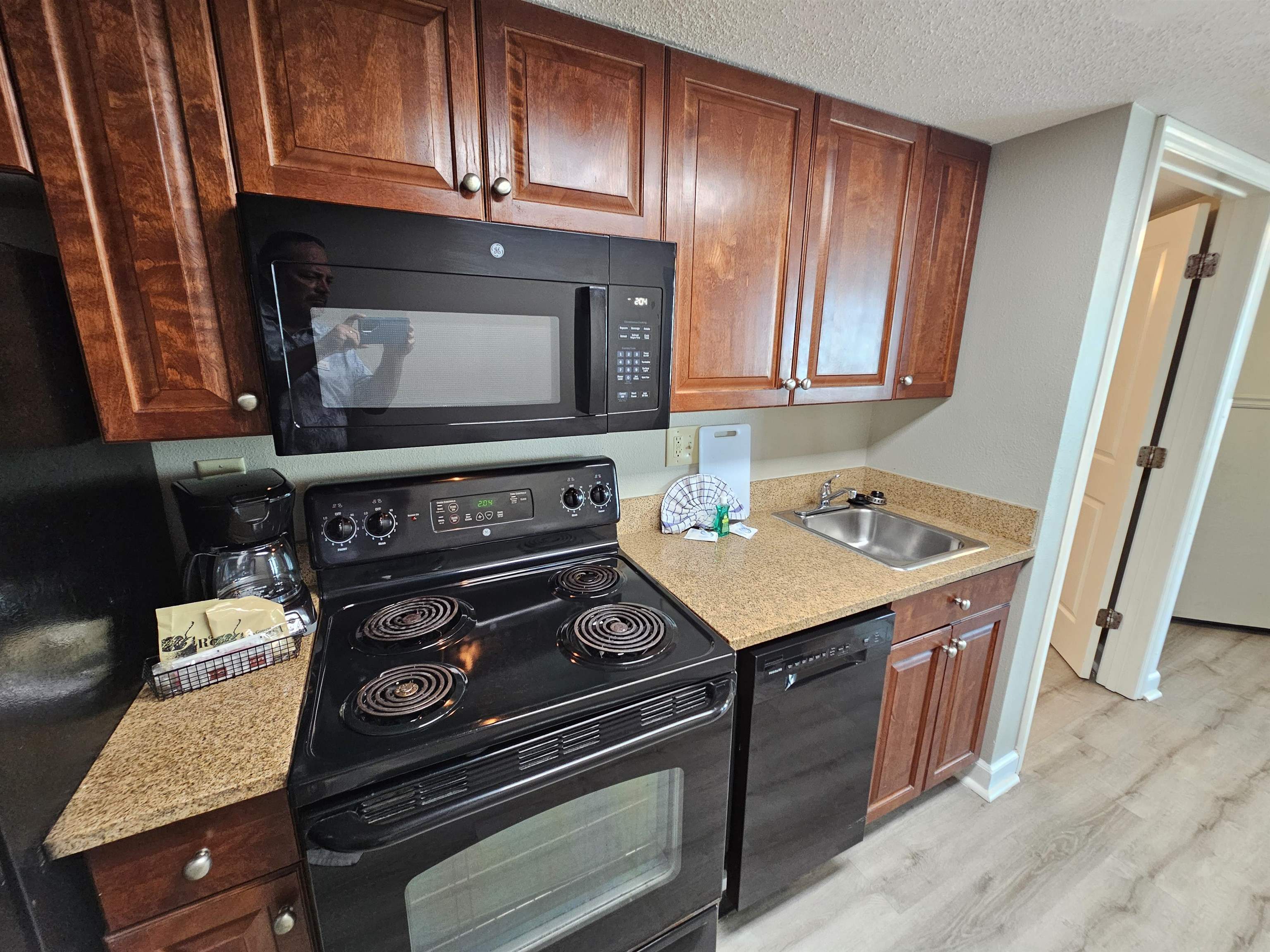 5200 N Ocean Blvd. Property Photo 10
