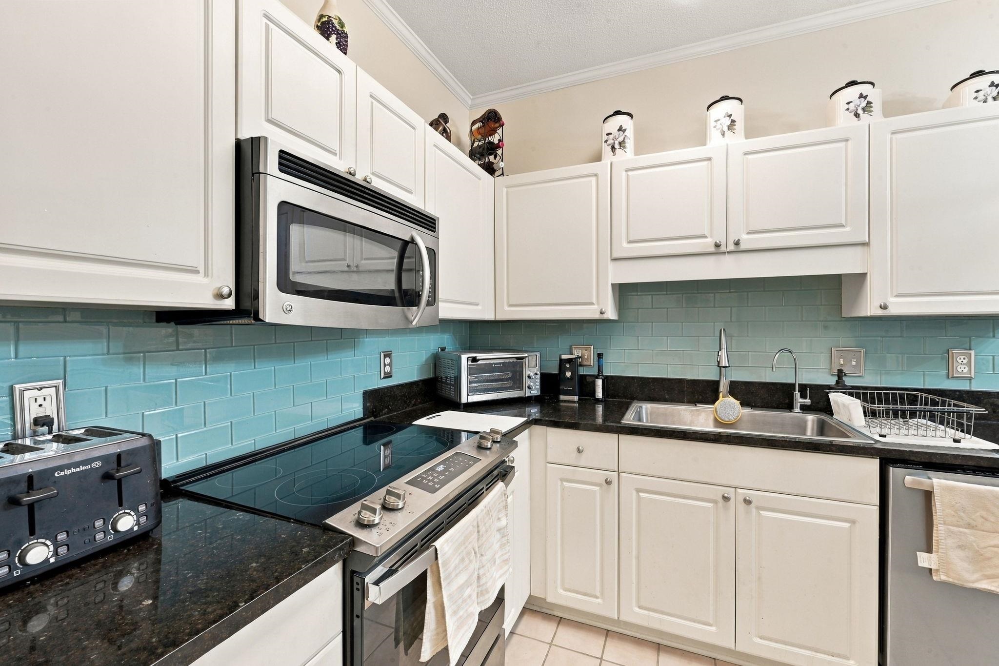 9764 Leyland Dr. Property Photo 10