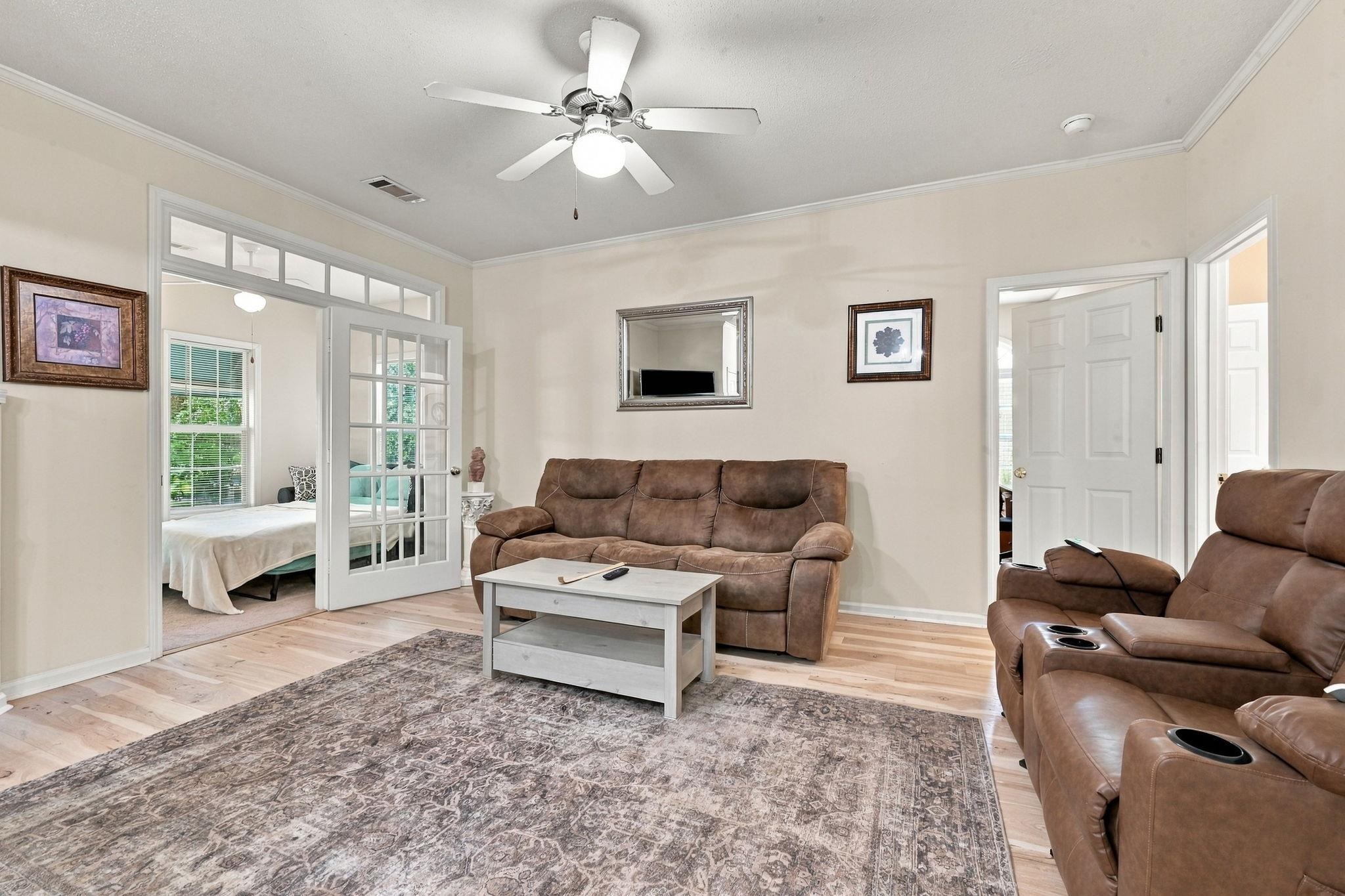 9764 Leyland Dr. Property Photo 12