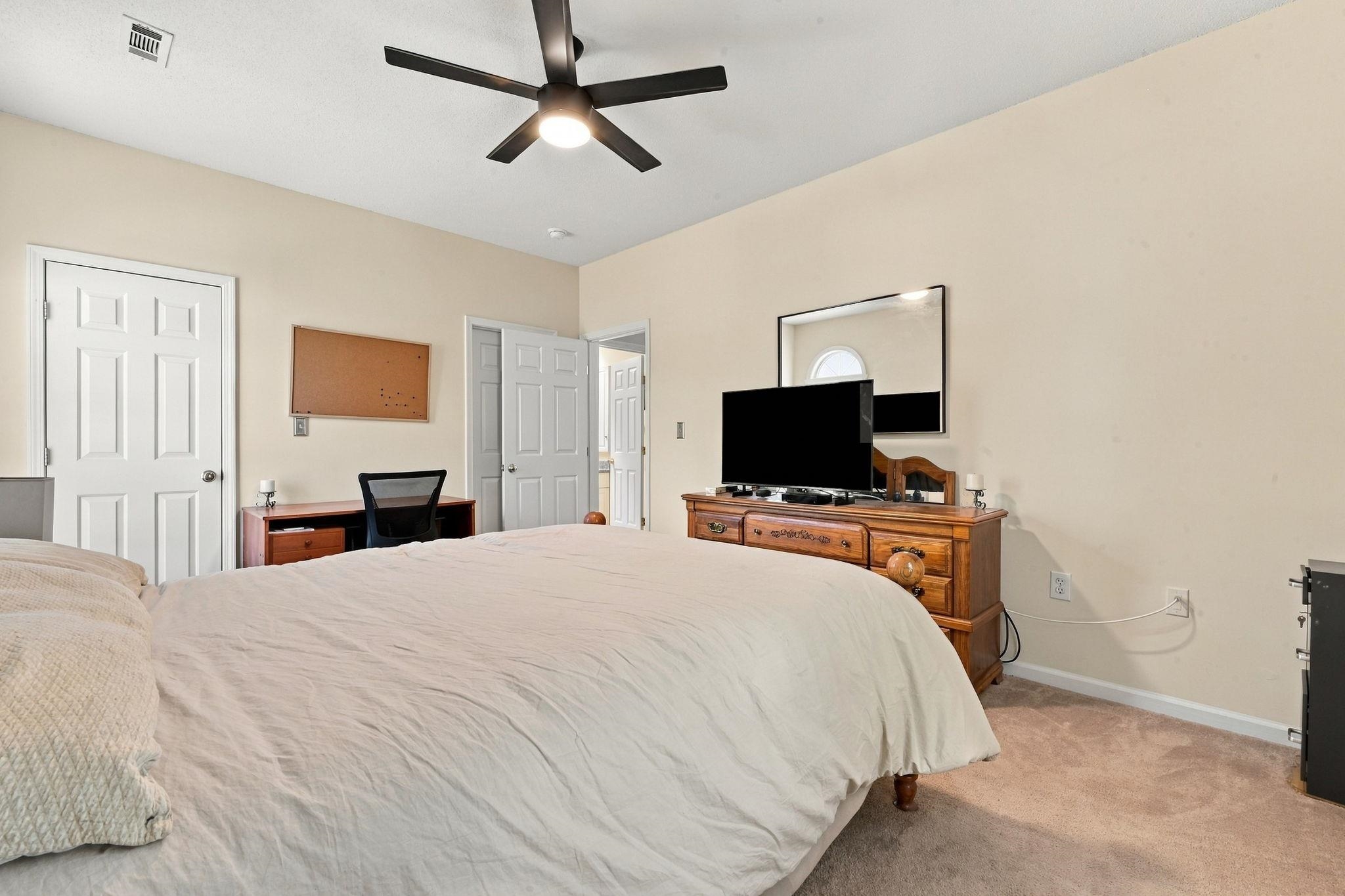 9764 Leyland Dr. Property Photo 22
