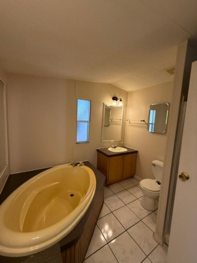 7513 Aubrey Ln. Property Photo 7