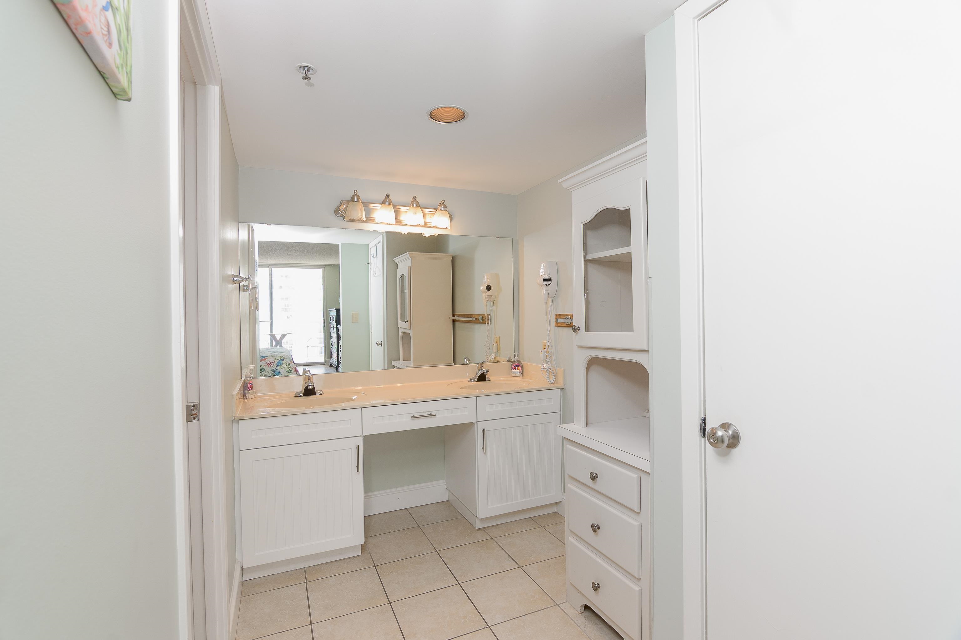 9820 Queensway Blvd. Property Photo 9