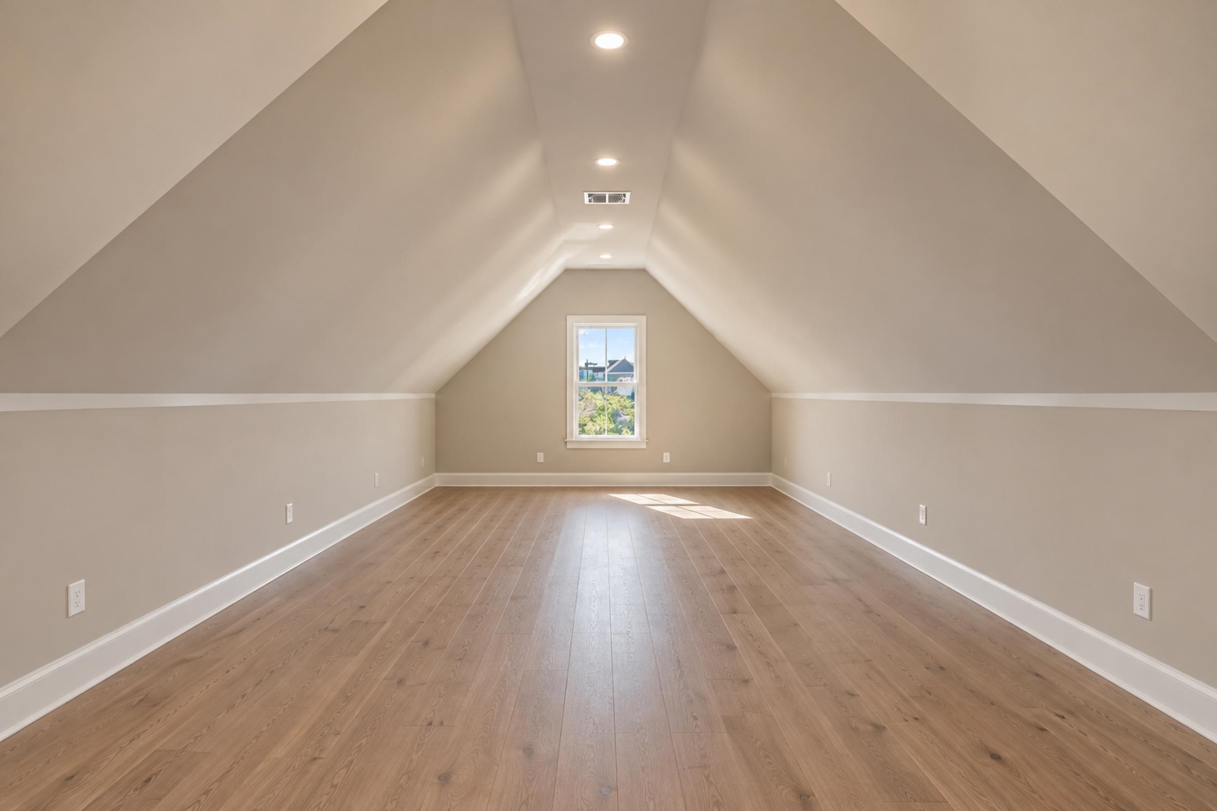 1027 Clamour Ct. Property Photo 8